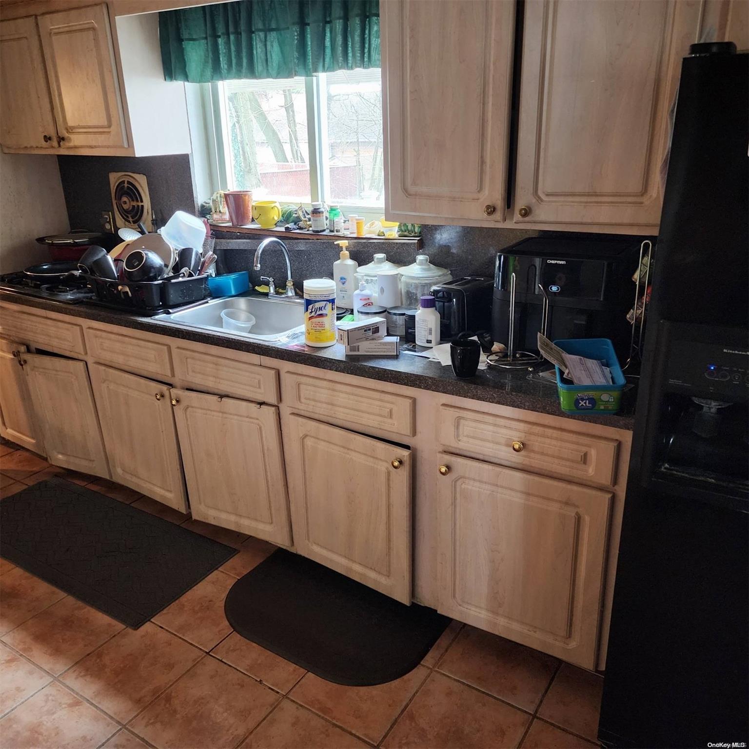 322 Barleau Street, Brentwood, NY 11717