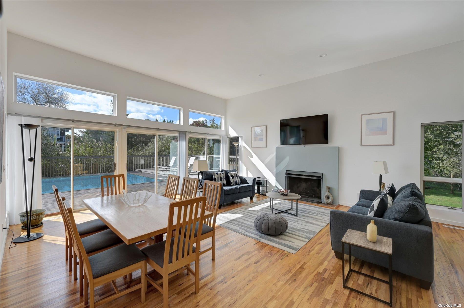 3 Meadow Way, Westhampton Beach, NY 11978