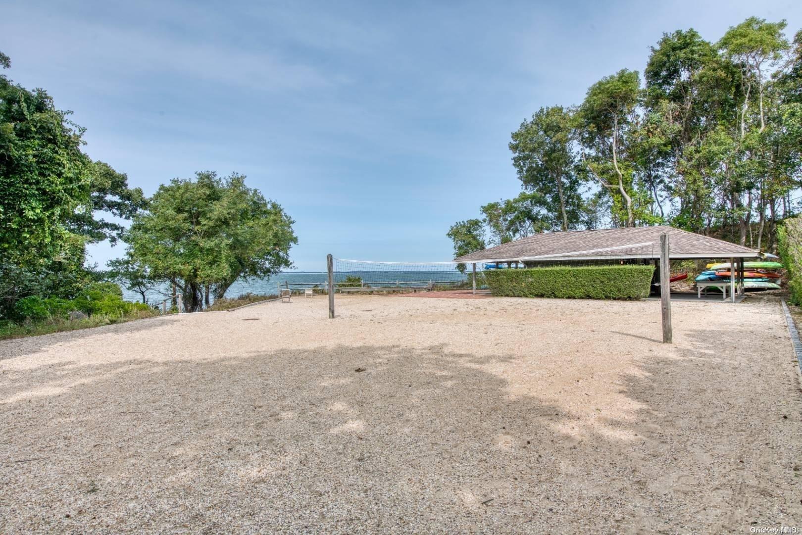 43 Scrimshaw Drive, Southampton, NY 11968