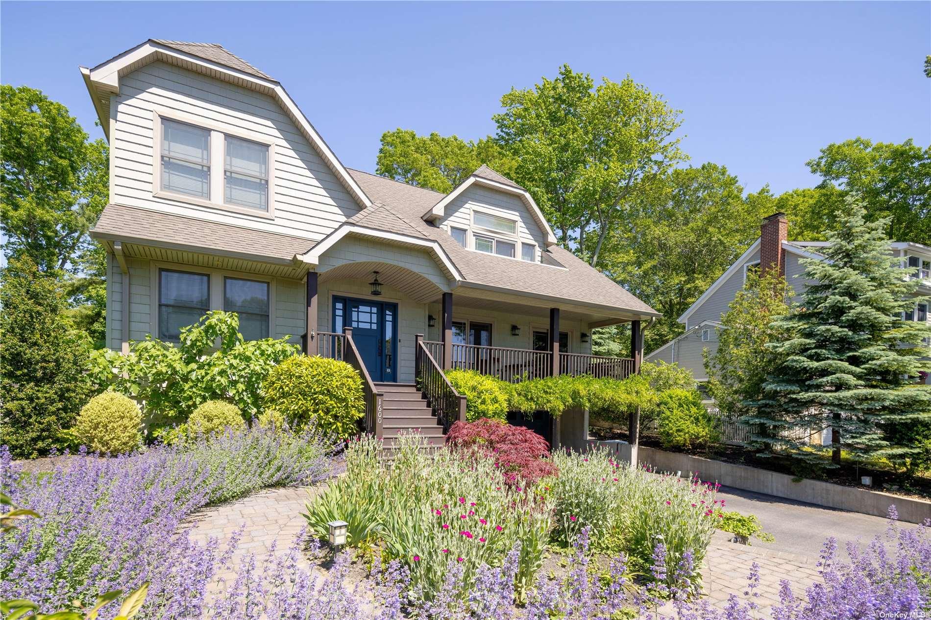 1600 Westview Drive, Mattituck, NY 11952