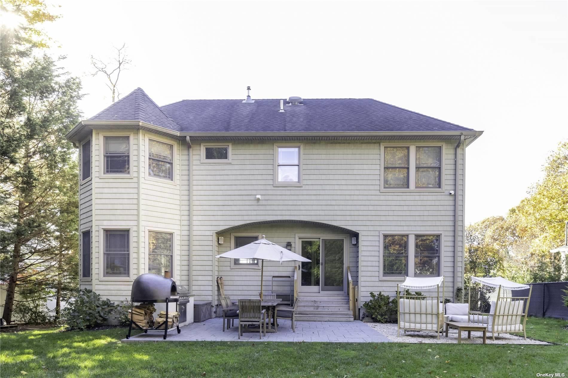 1600 Westview Drive, Mattituck, NY 11952