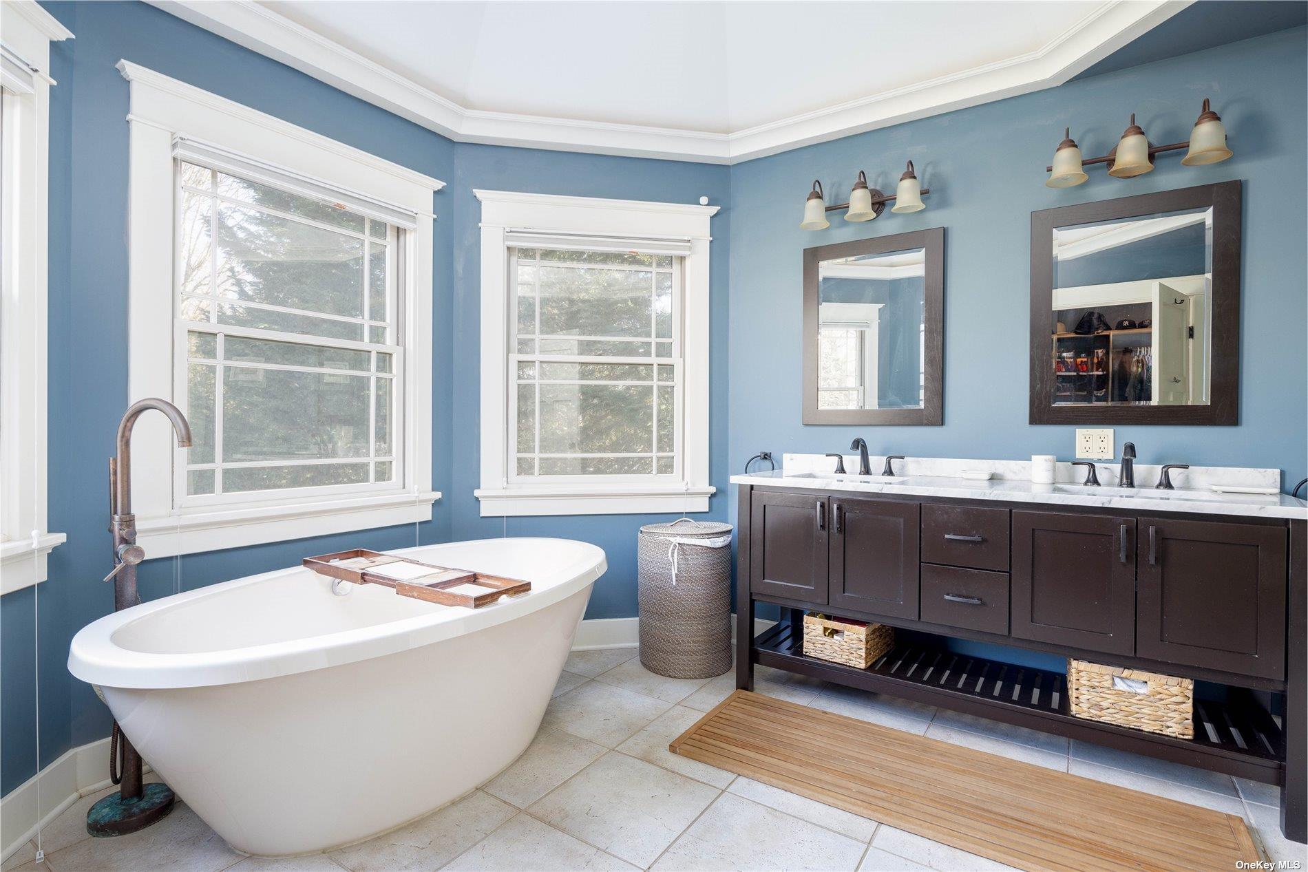 1600 Westview Drive, Mattituck, NY 11952