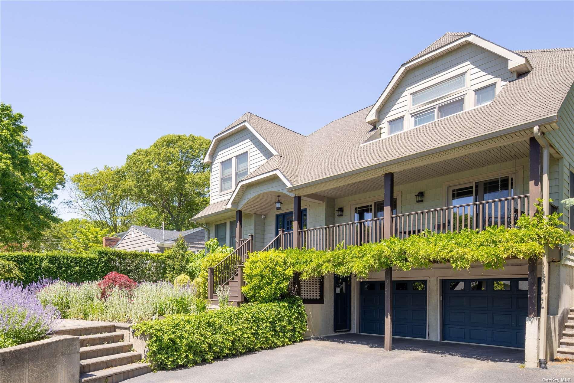 1600 Westview Drive, Mattituck, NY 11952