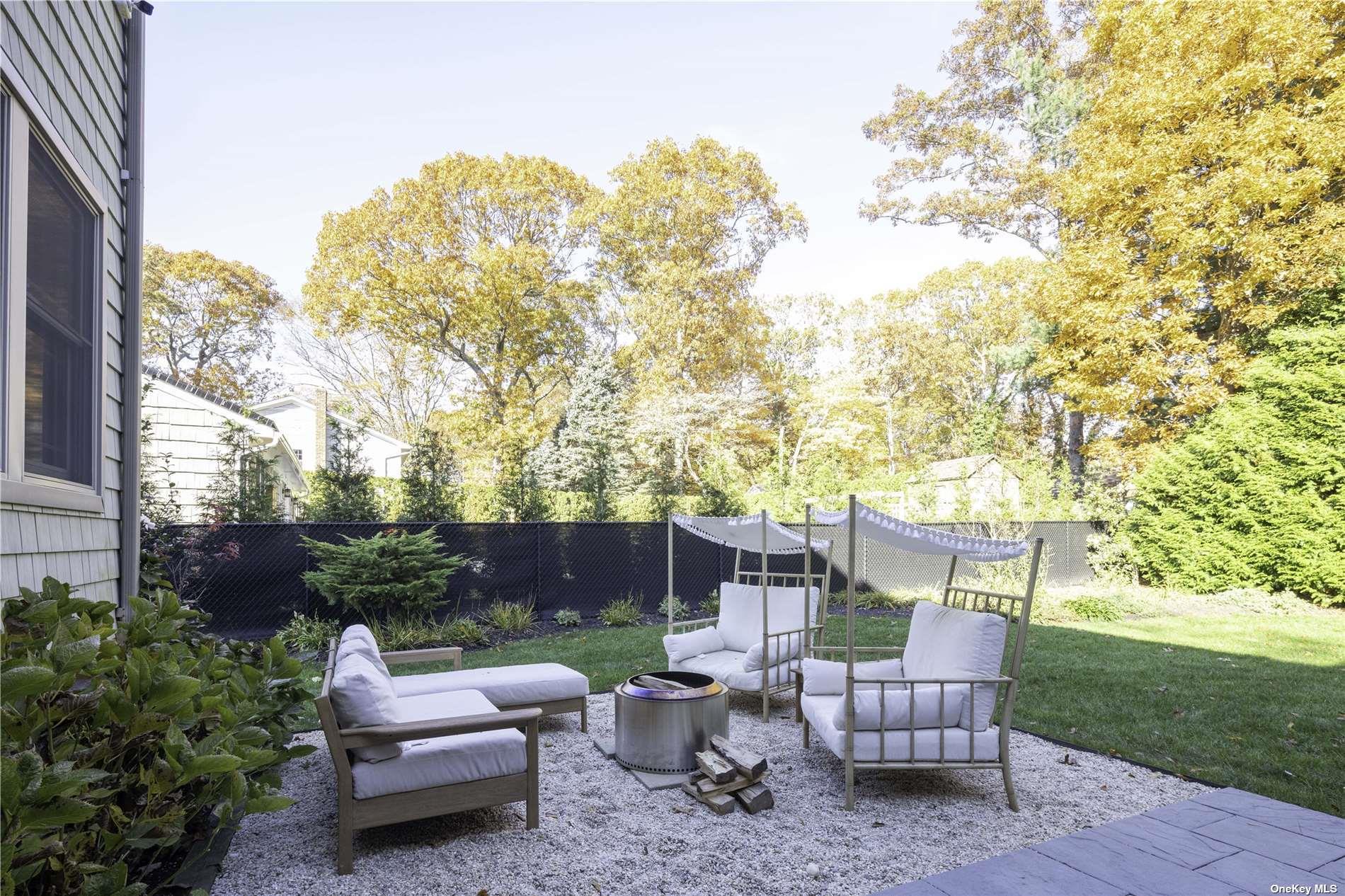 1600 Westview Drive, Mattituck, NY 11952