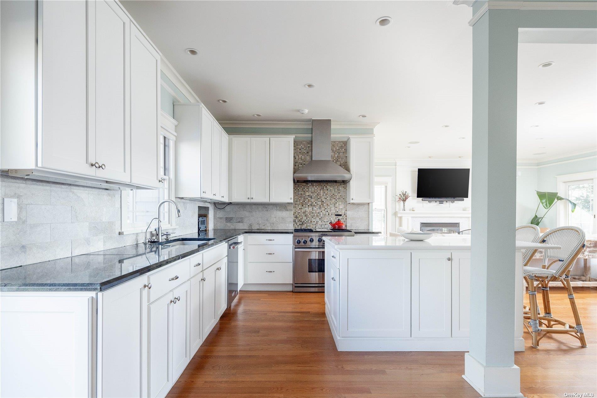 1600 Westview Drive, Mattituck, NY 11952