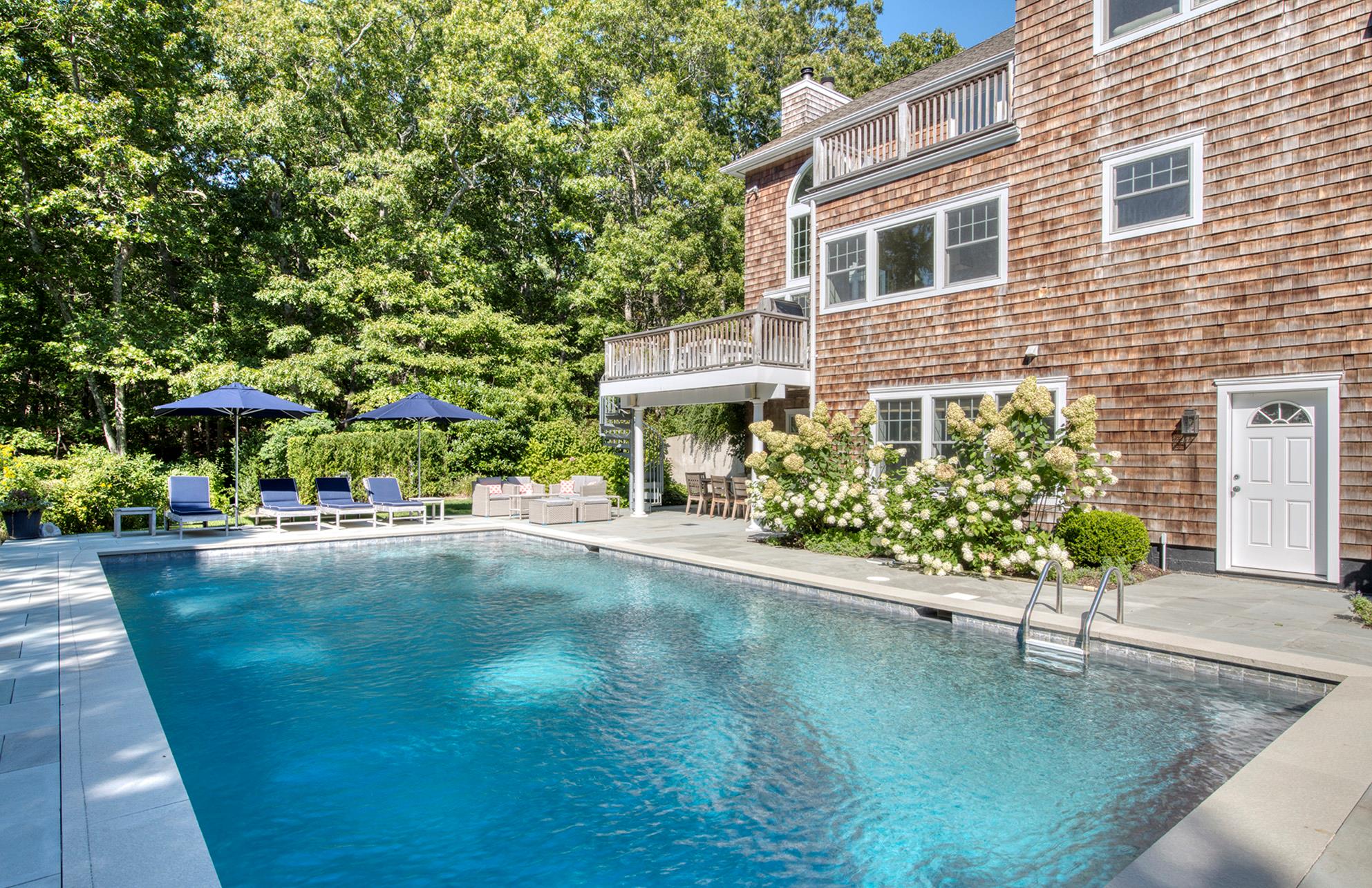 6 Ocean View Parkway, Southampton, NY 11968