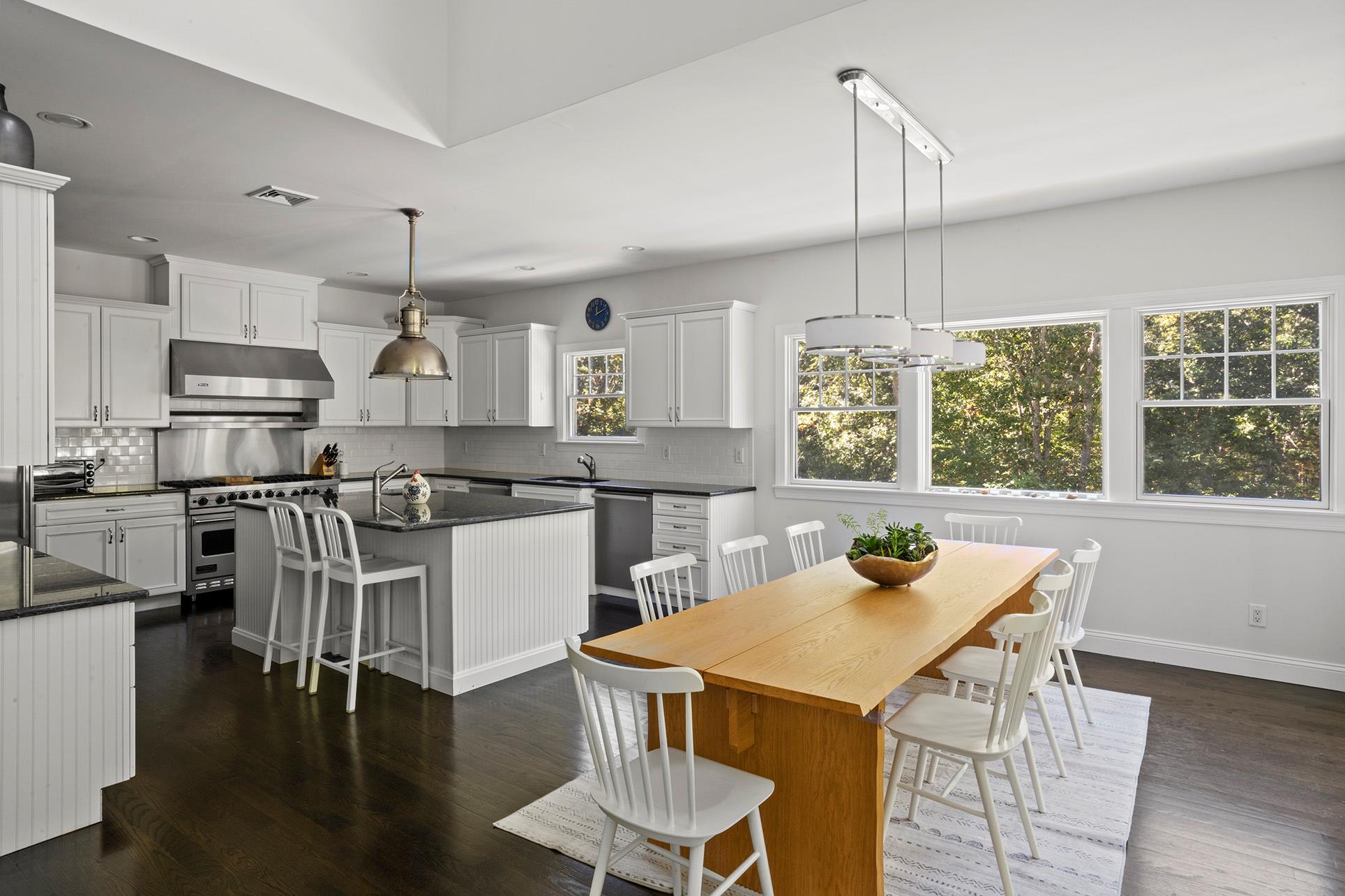 6 Ocean View Parkway, Southampton, NY 11968