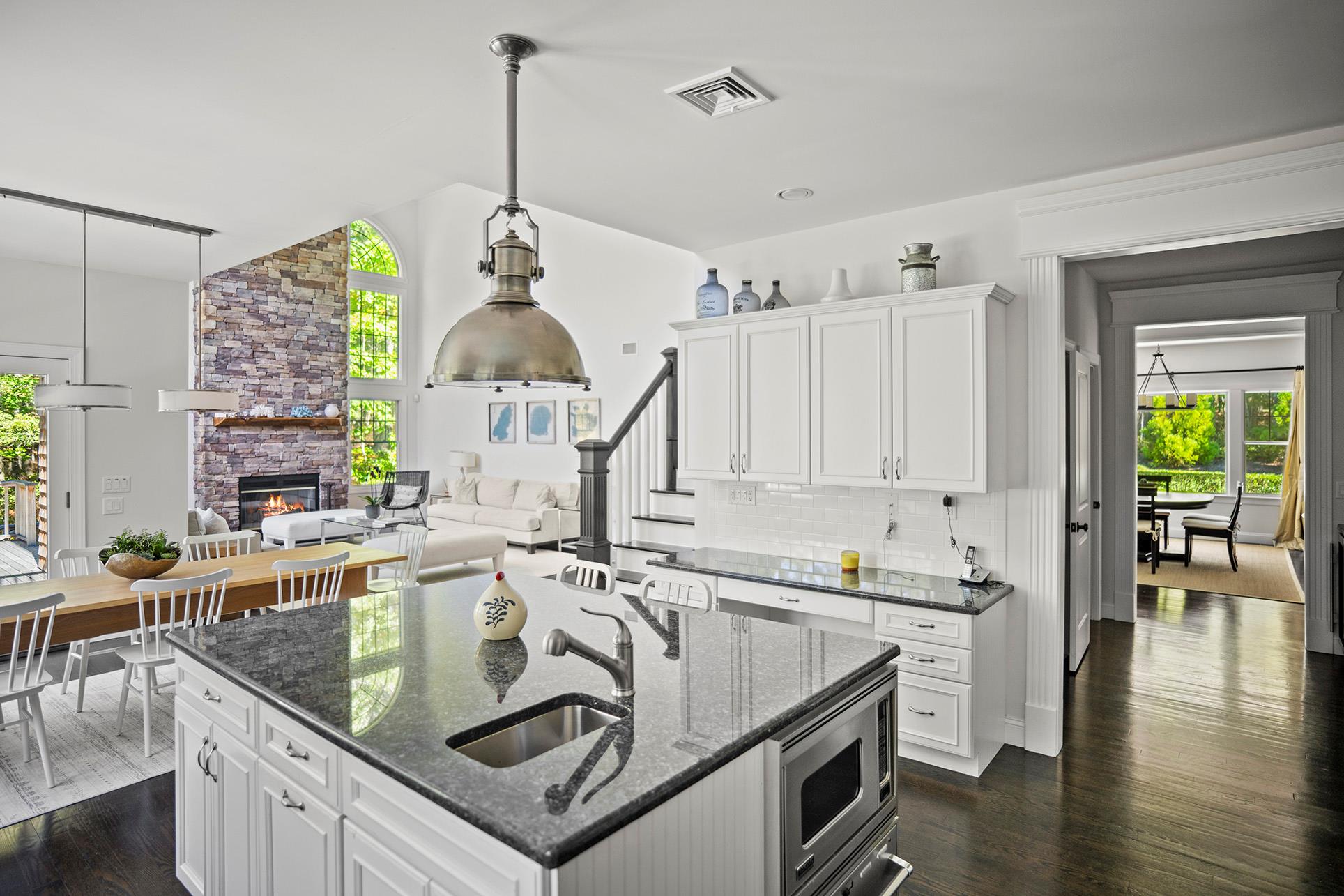 6 Ocean View Parkway, Southampton, NY 11968