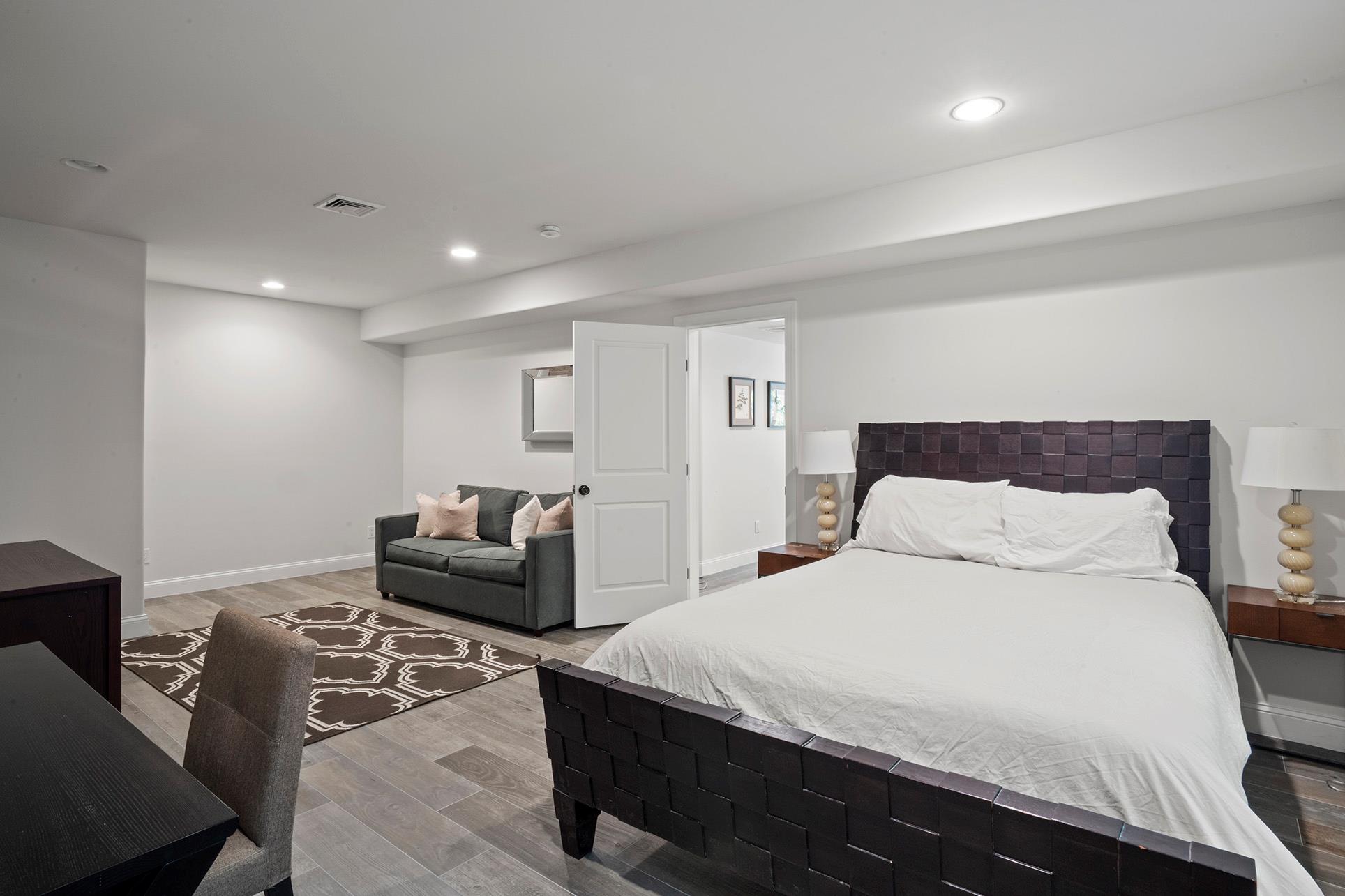 6 Ocean View Parkway, Southampton, NY 11968