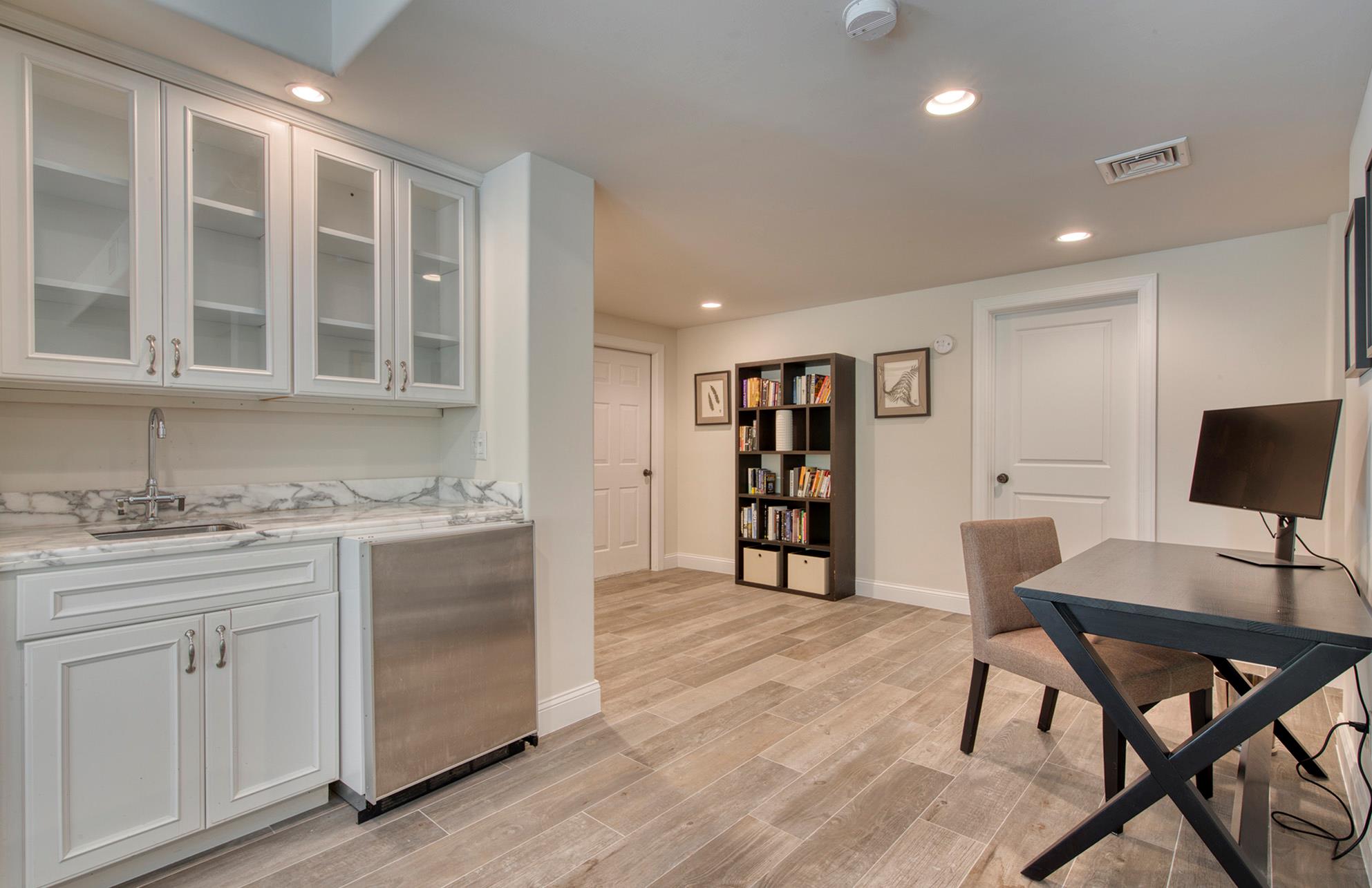 6 Ocean View Parkway, Southampton, NY 11968