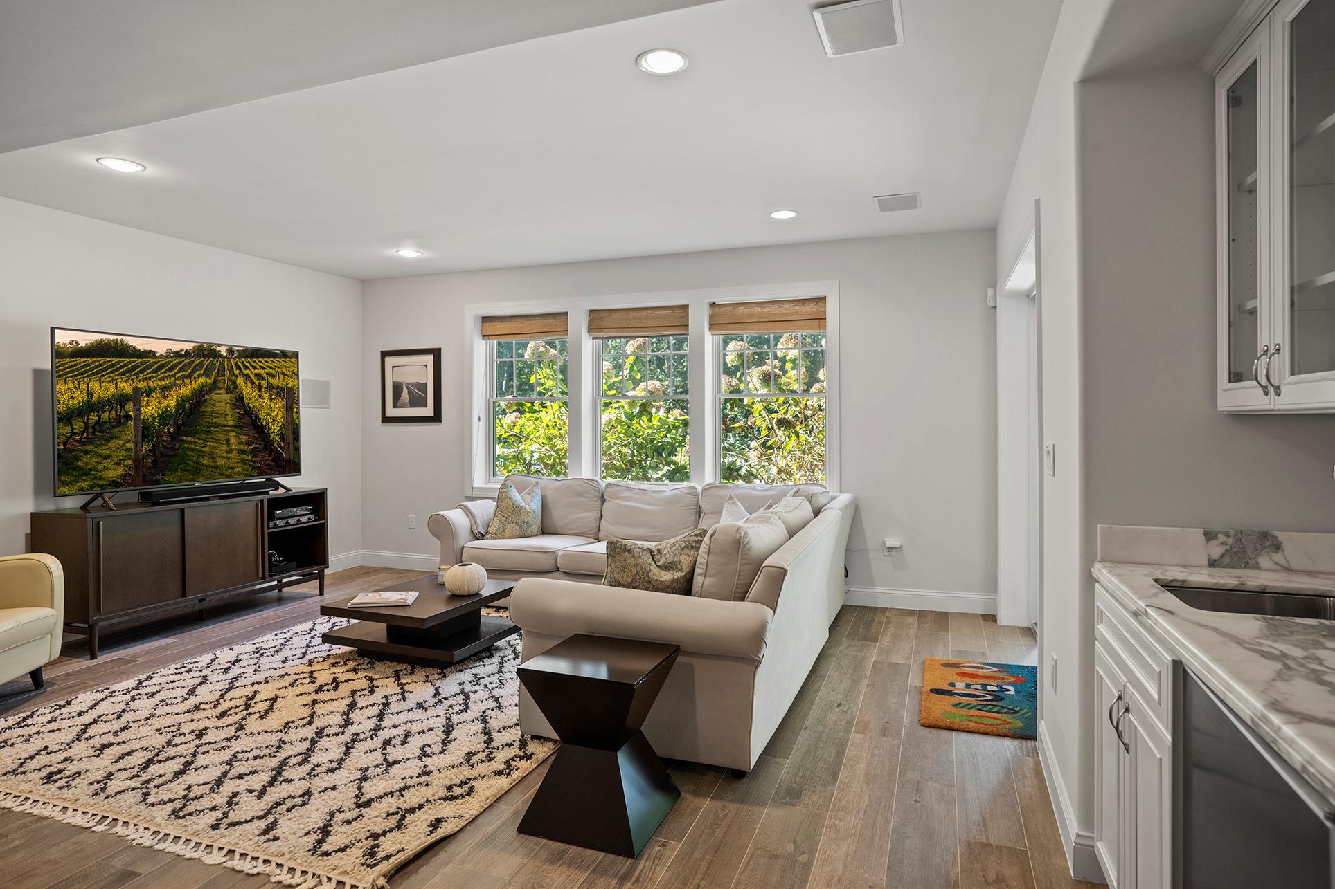 6 Ocean View Parkway, Southampton, NY 11968