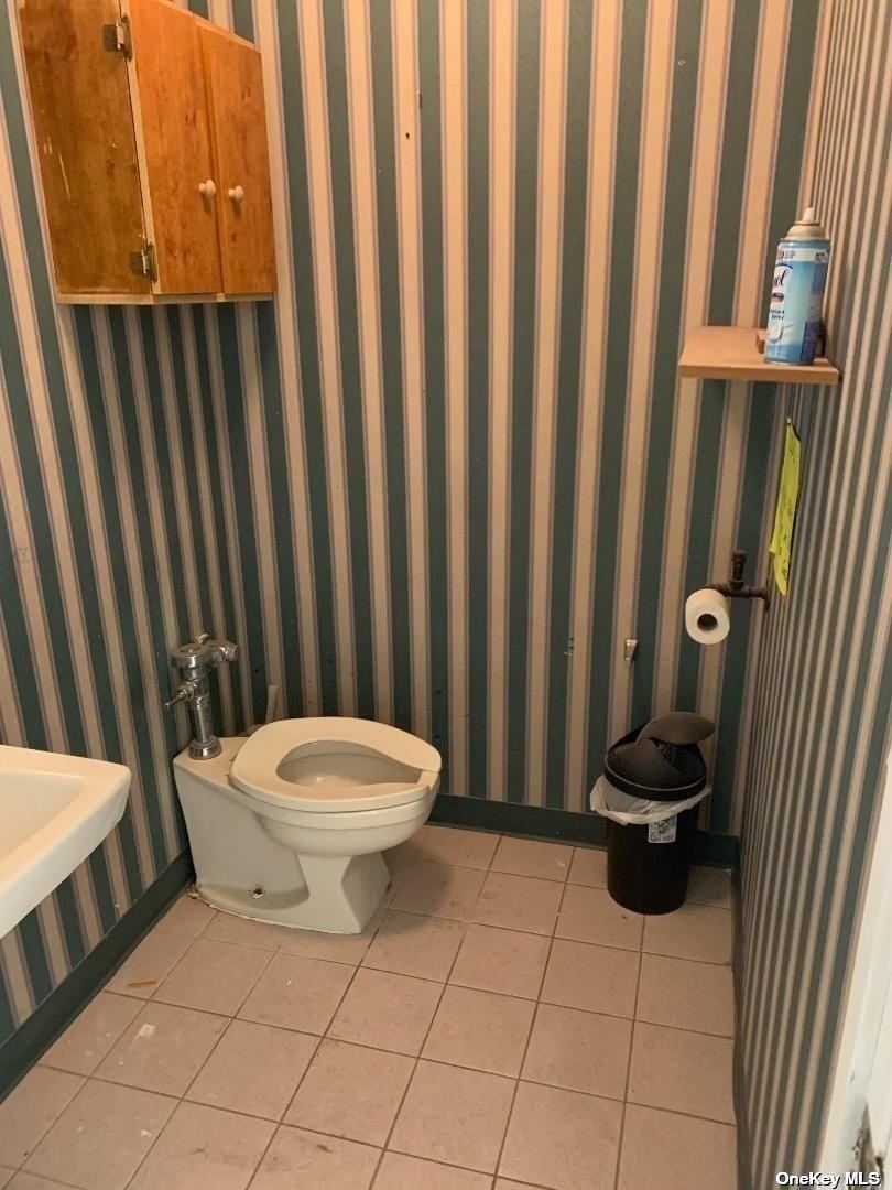 1940 Great Neck Road, Copiague, NY 11726