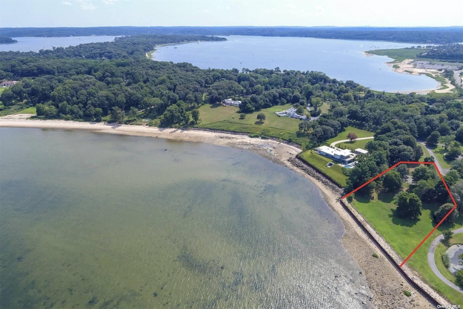 105 Centre Island Road, Centre Island, NY 11771