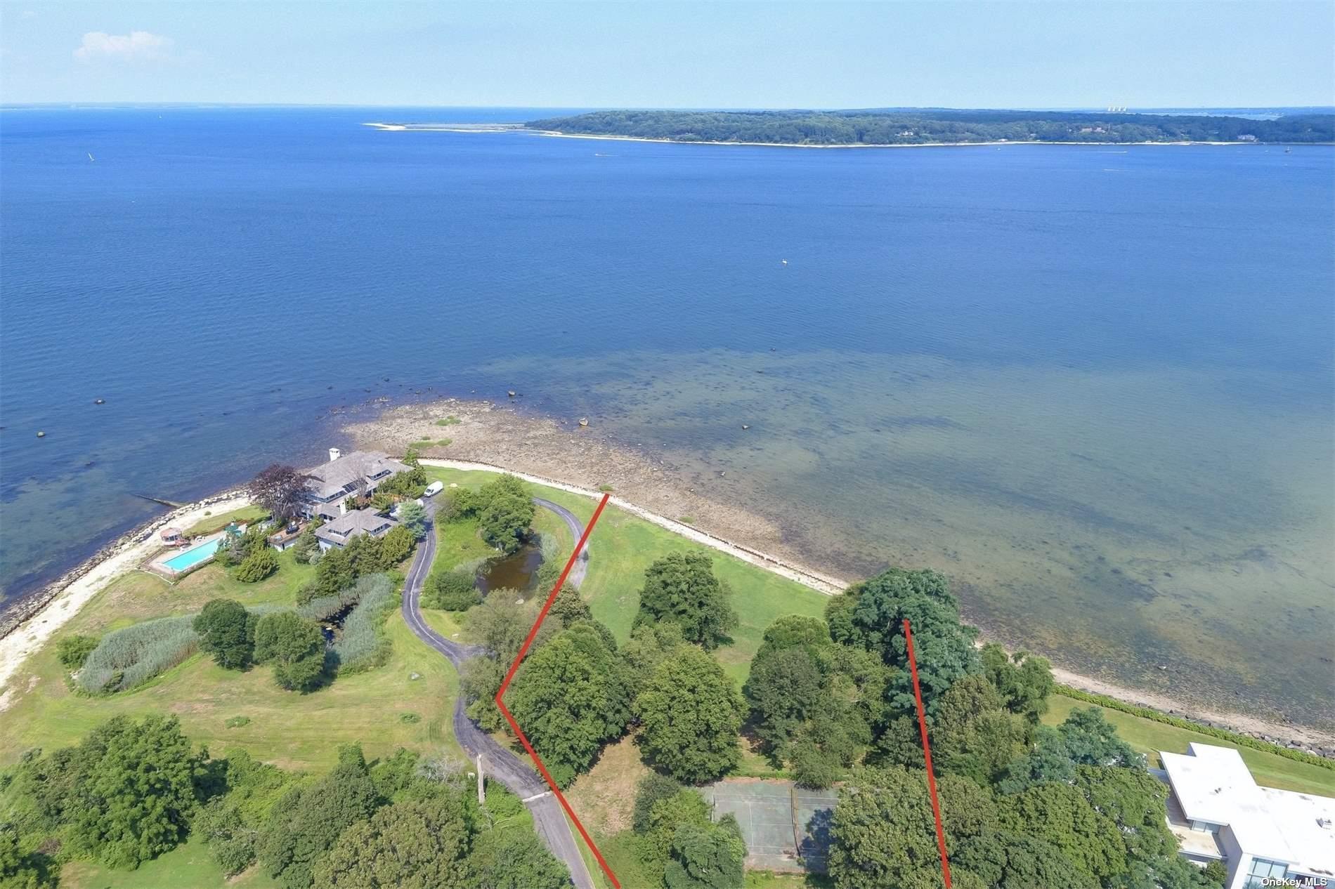 105 Centre Island Road, Centre Island, NY 11771