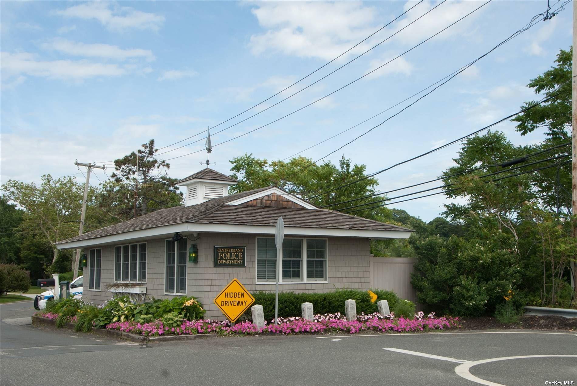 105 Centre Island Road, Centre Island, NY 11771