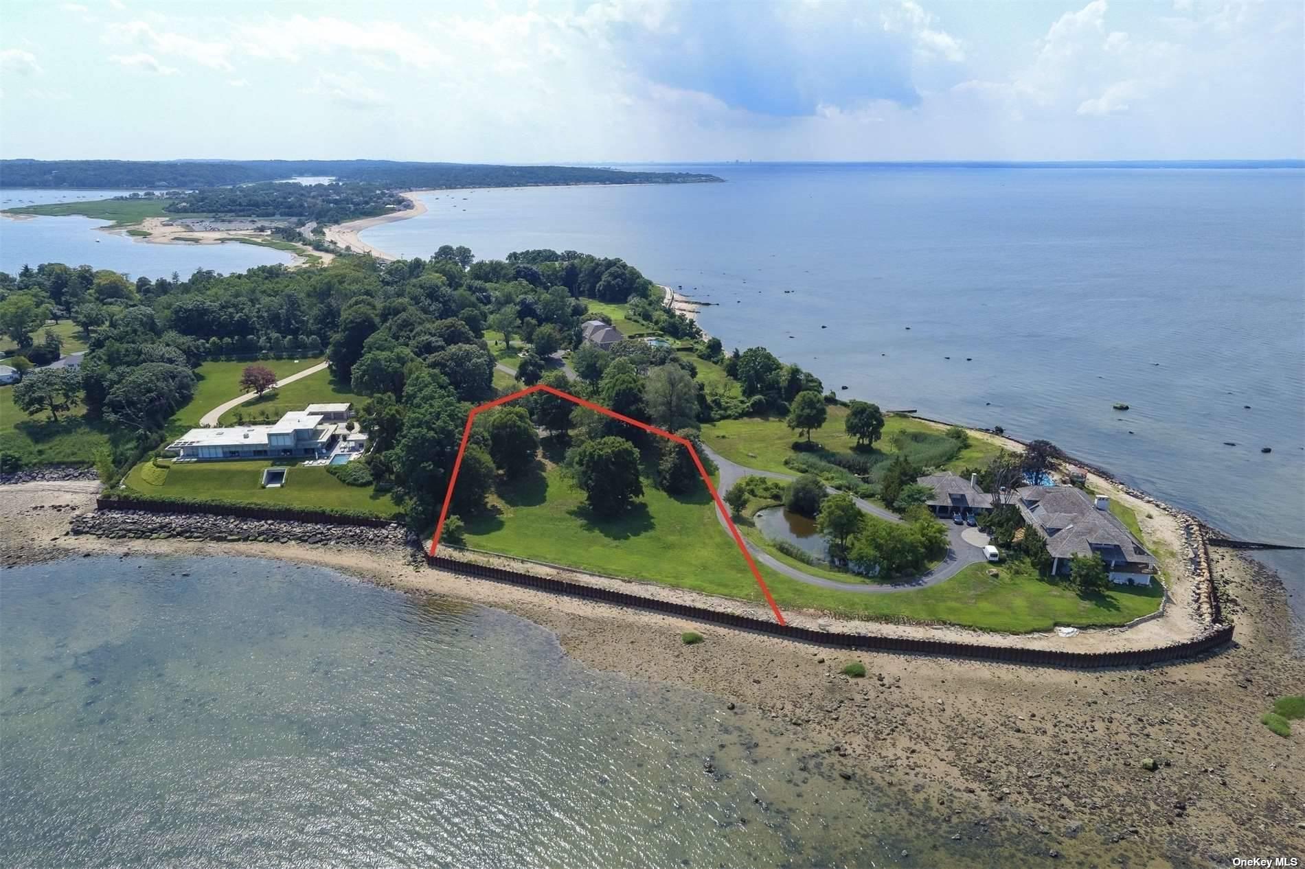 105 Centre Island Road, Centre Island, NY 11771