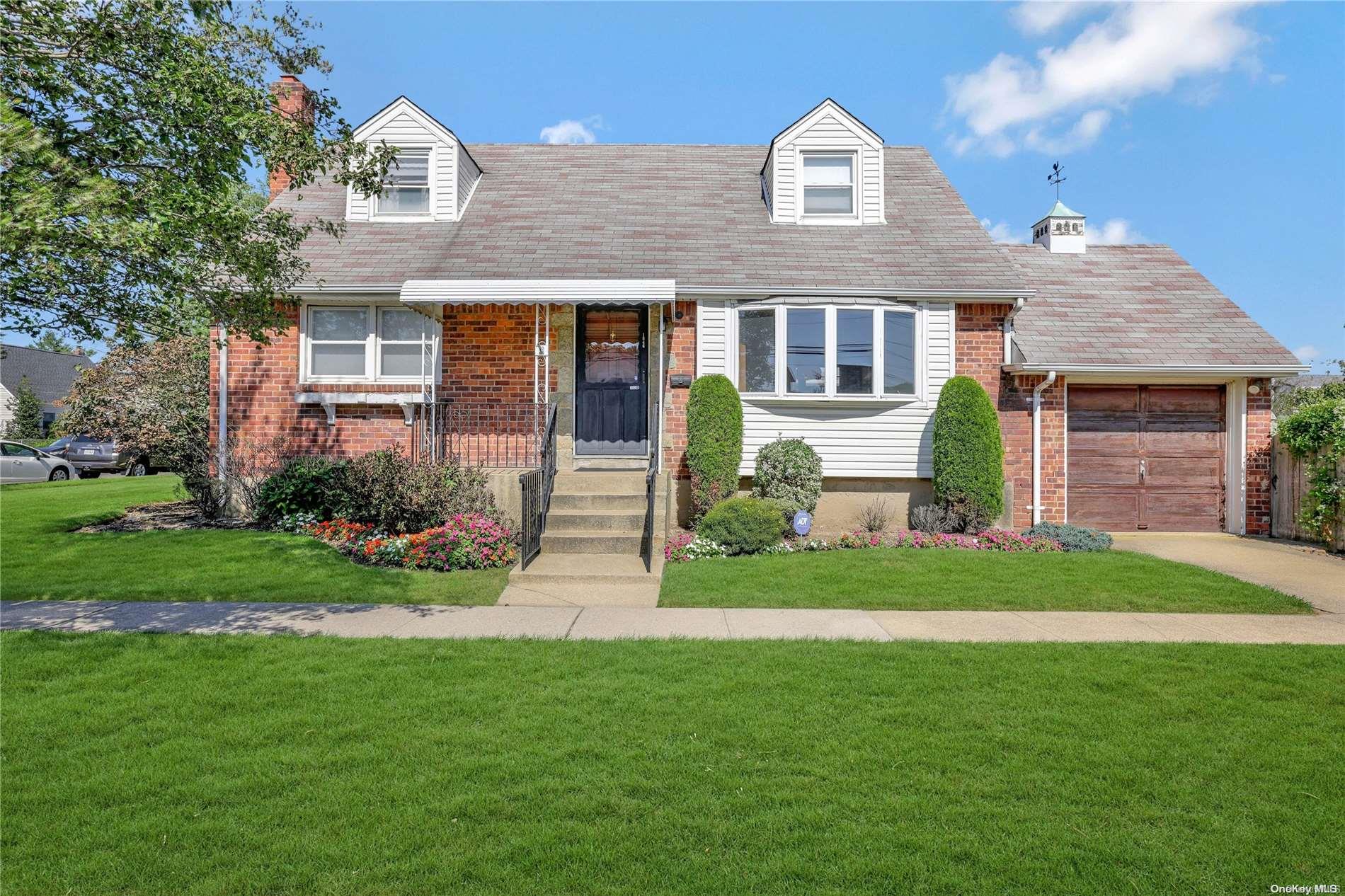 1046 Bowling Green Drive, Westbury, NY 11590