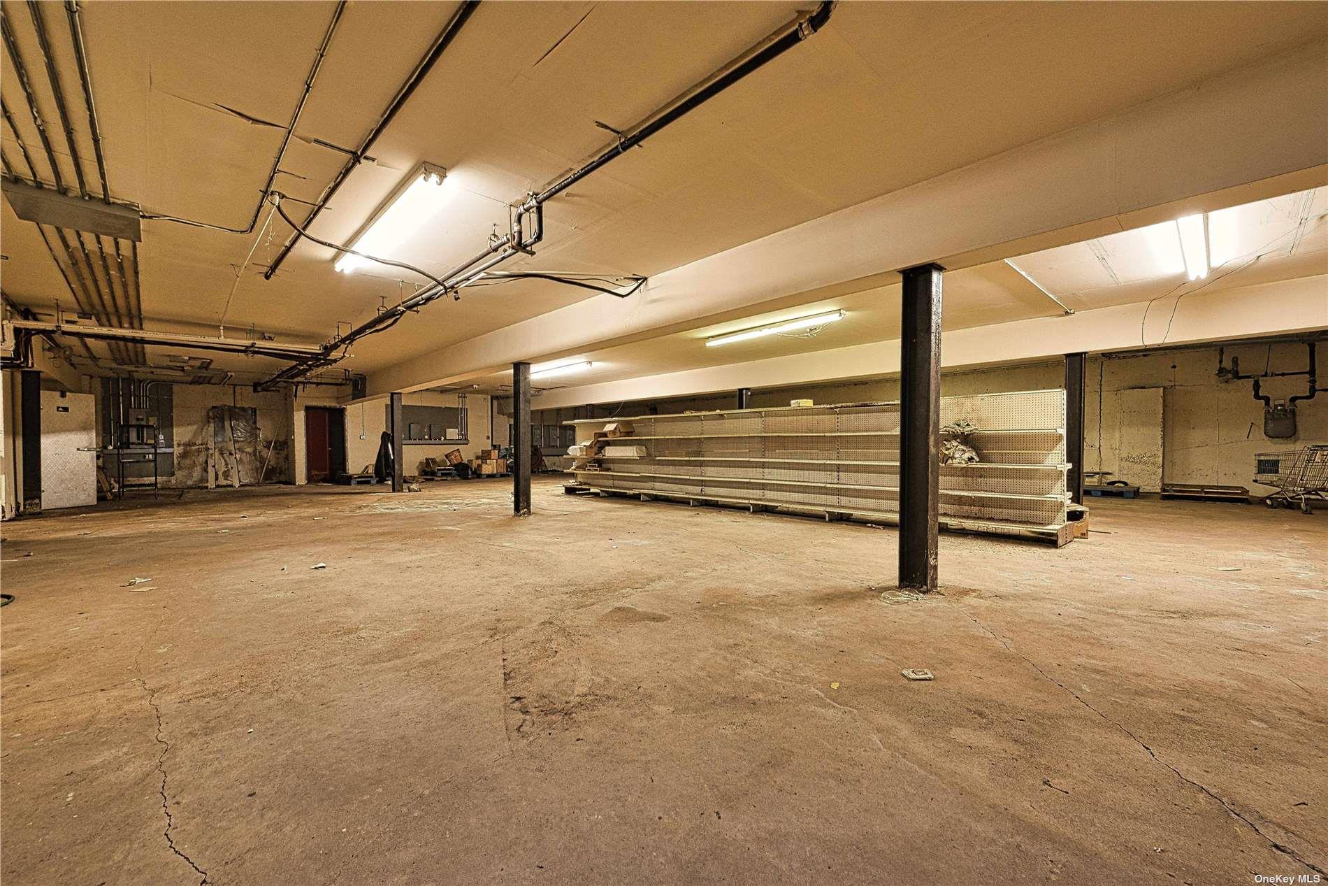 80 E Main Street, Huntington, NY 11743