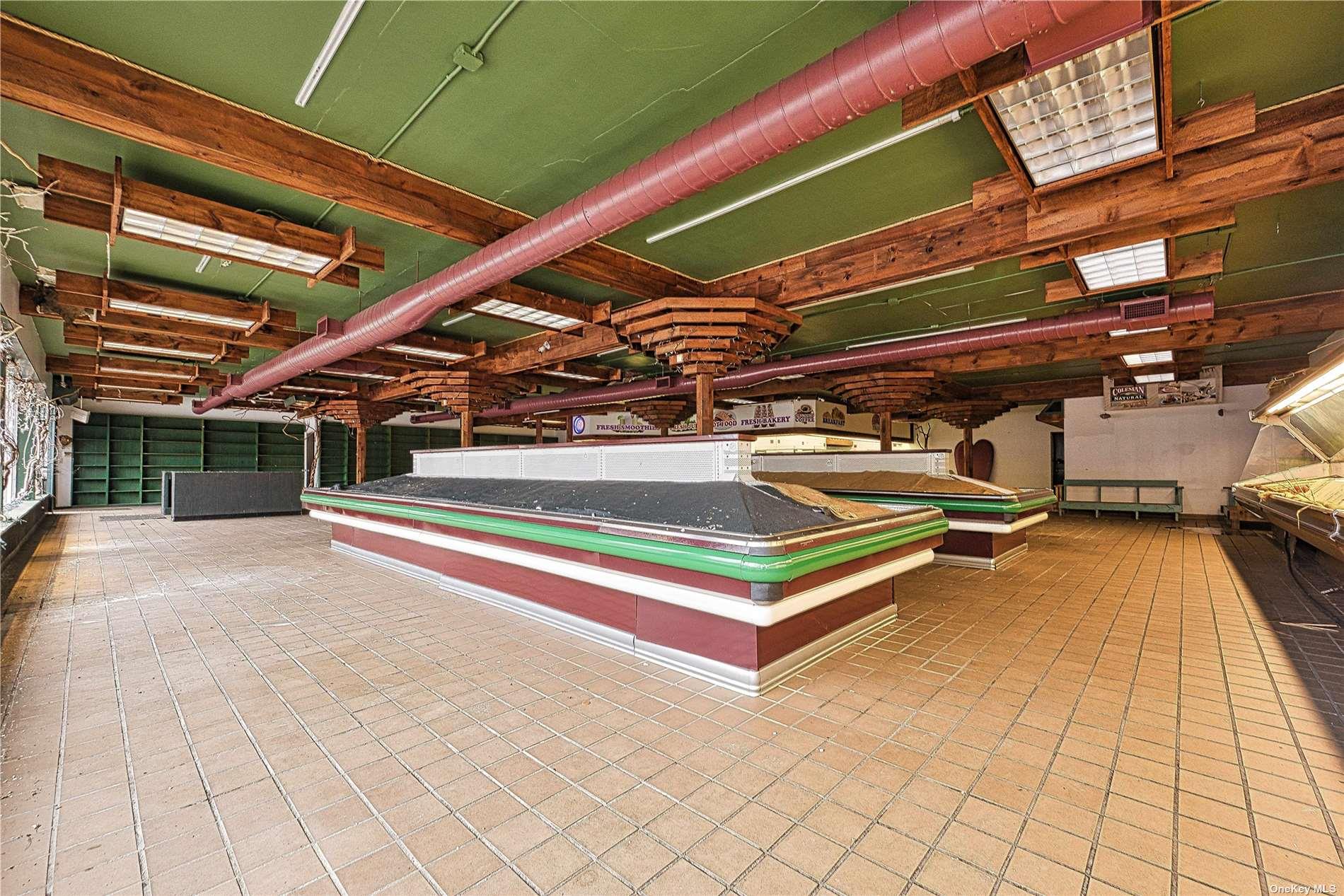 80 E Main Street, Huntington, NY 11743