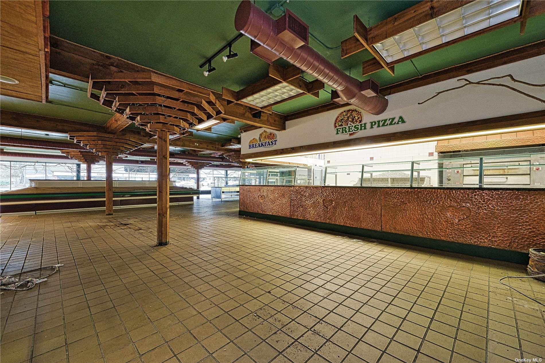 80 E Main Street, Huntington, NY 11743