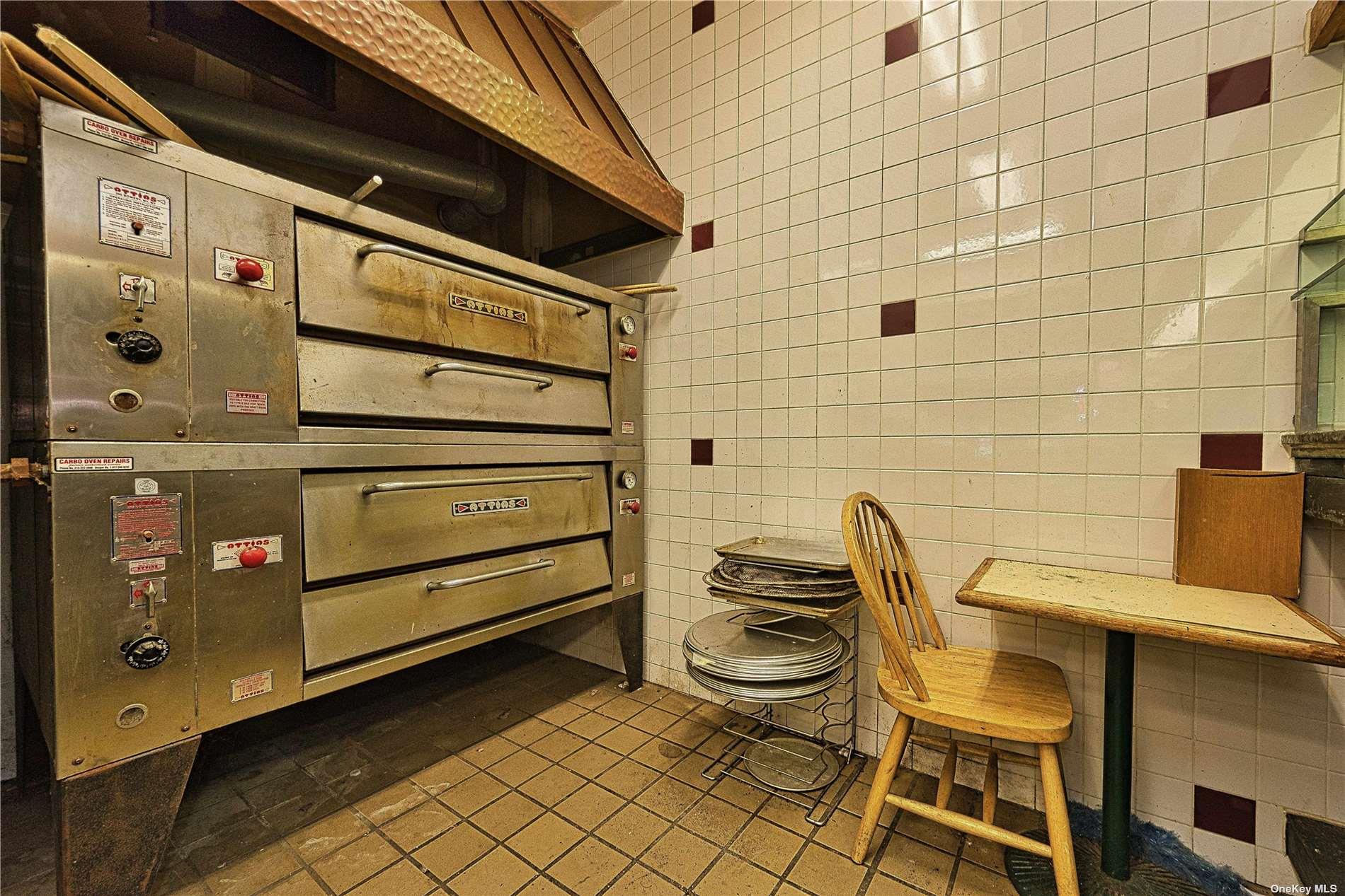 80 E Main Street, Huntington, NY 11743