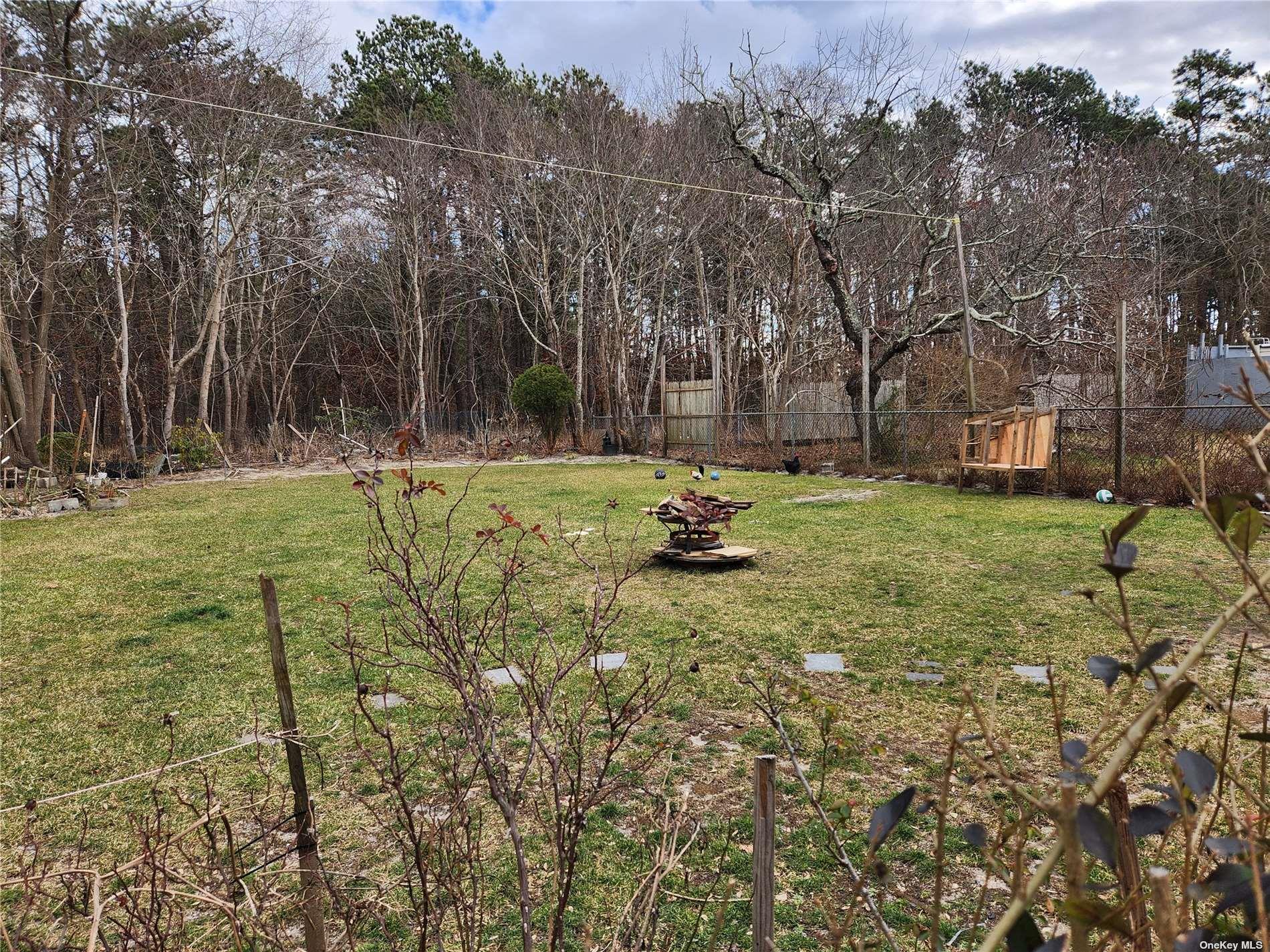 90 Old Quogue Road, Riverhead, NY 11901