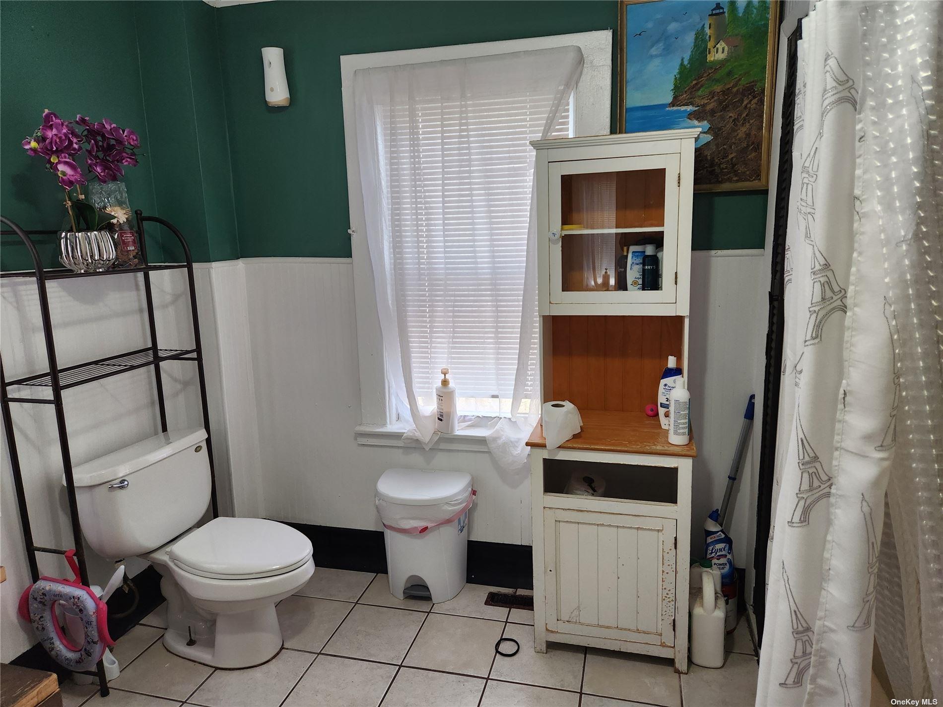 90 Old Quogue Road, Riverhead, NY 11901