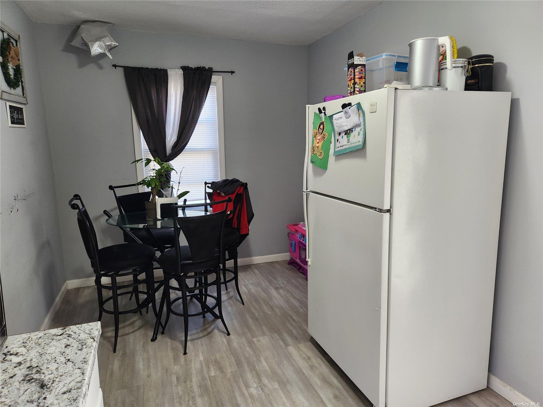 90 Old Quogue Road, Riverhead, NY 11901