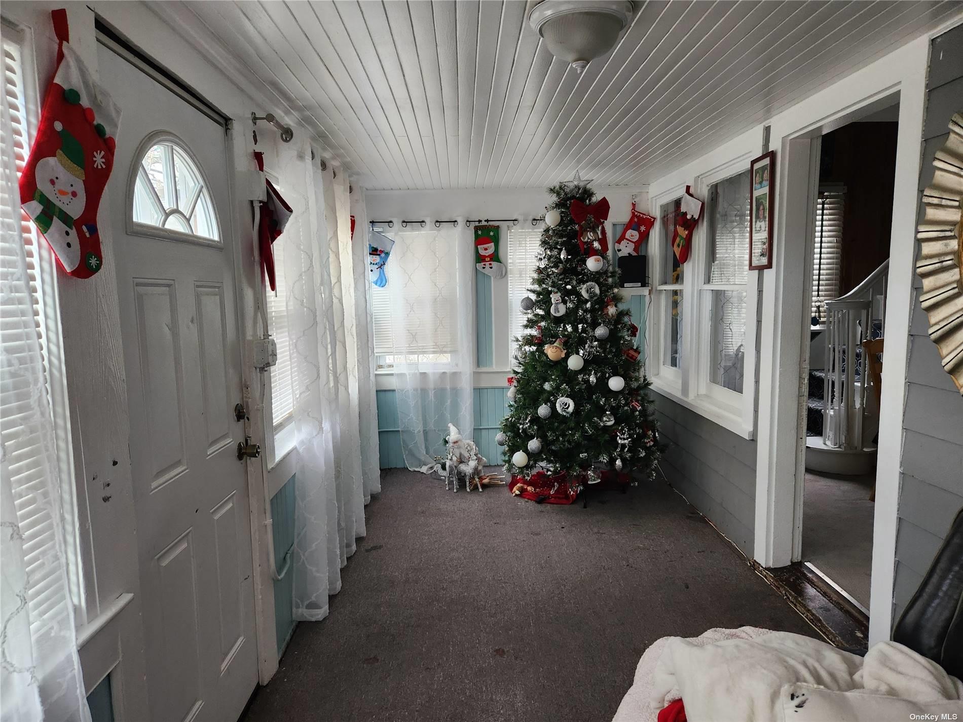 90 Old Quogue Road, Riverhead, NY 11901