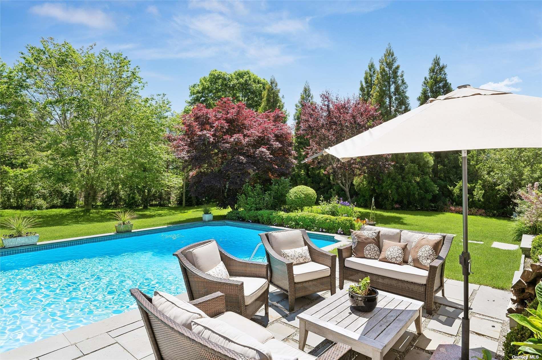 686 Hill Street, Southampton, NY 11968