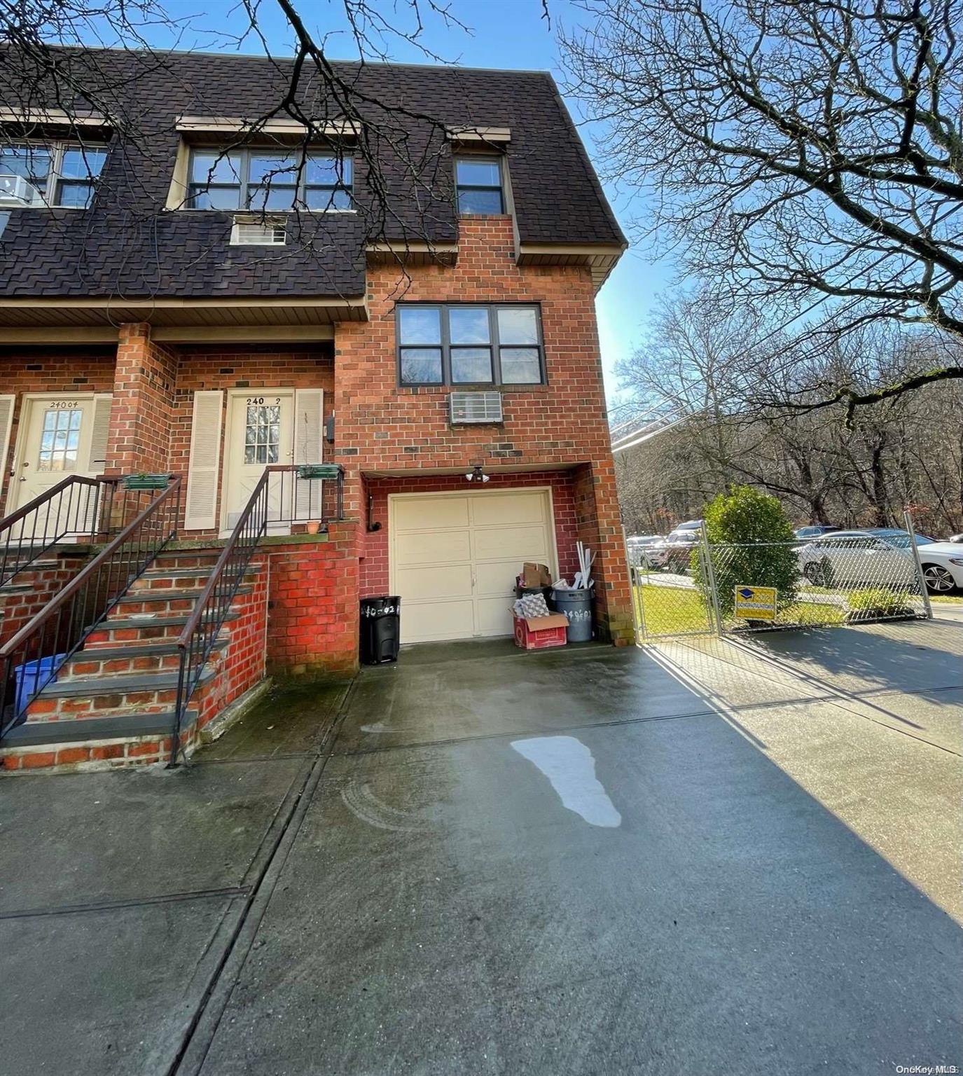 240-02 69th Avenue # 51, Douglaston, NY 11362