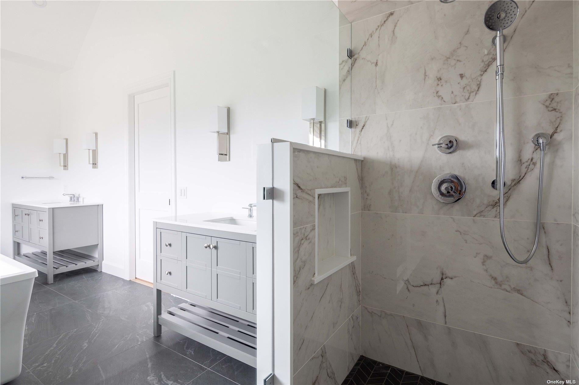 150 N Hillcrest Drive, Orient, NY 11957