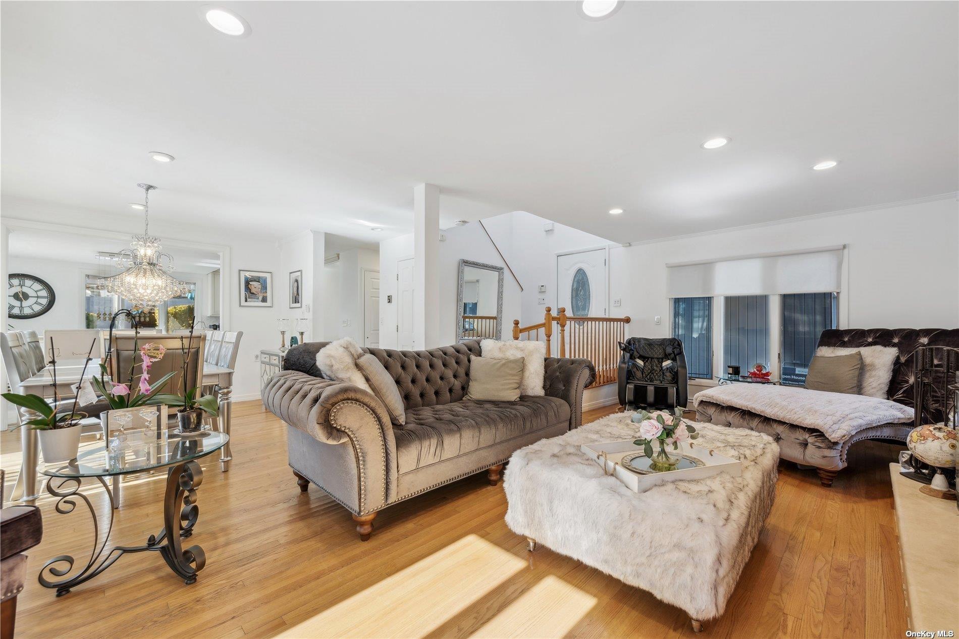 72 Shinbone Lane, Commack, NY 11725