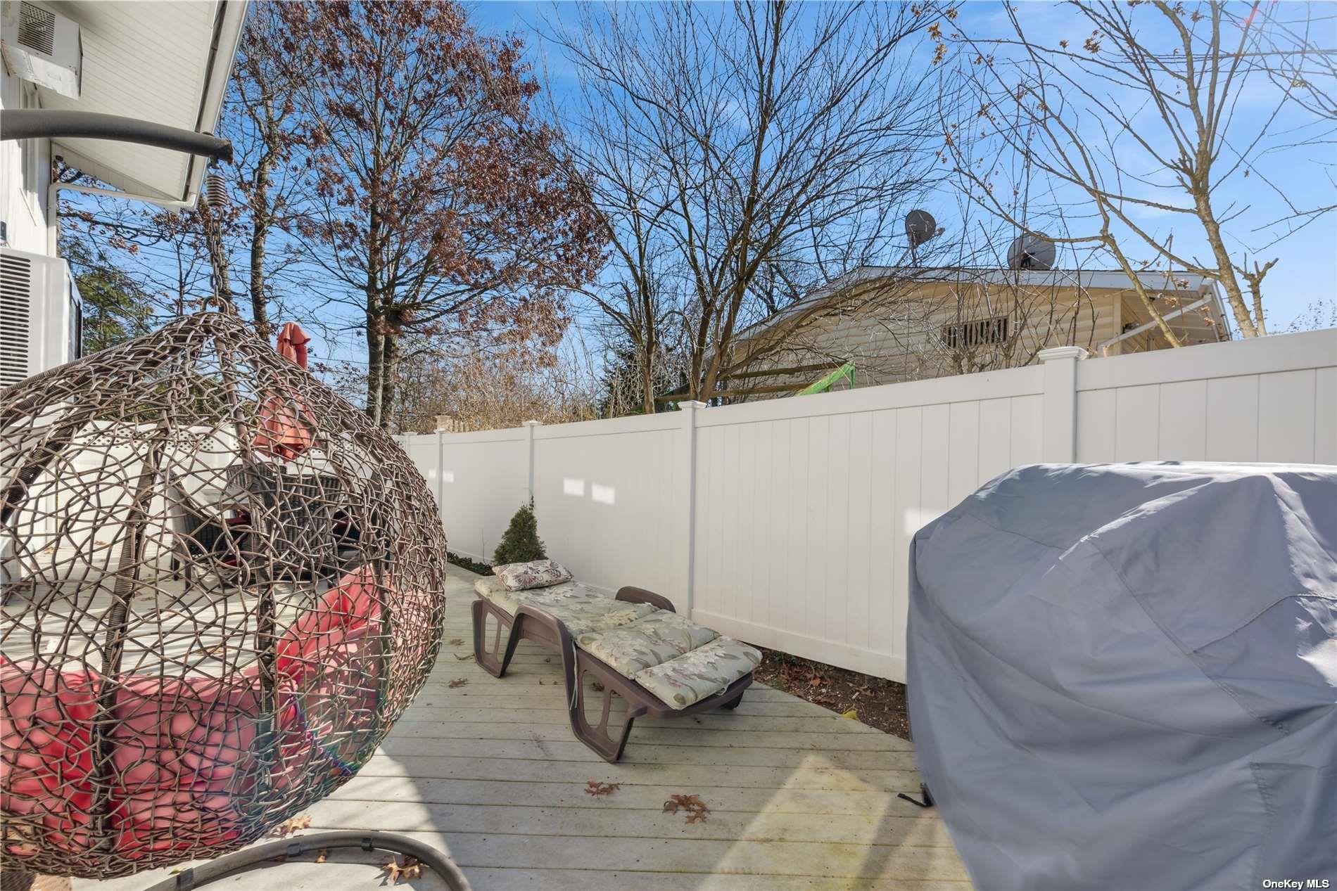 72 Shinbone Lane, Commack, NY 11725