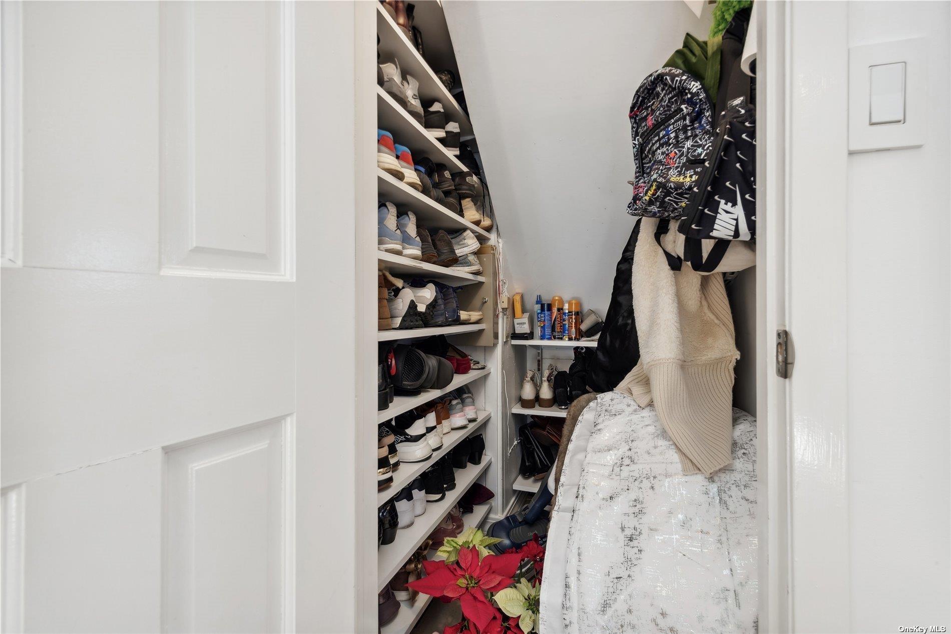 72 Shinbone Lane, Commack, NY 11725