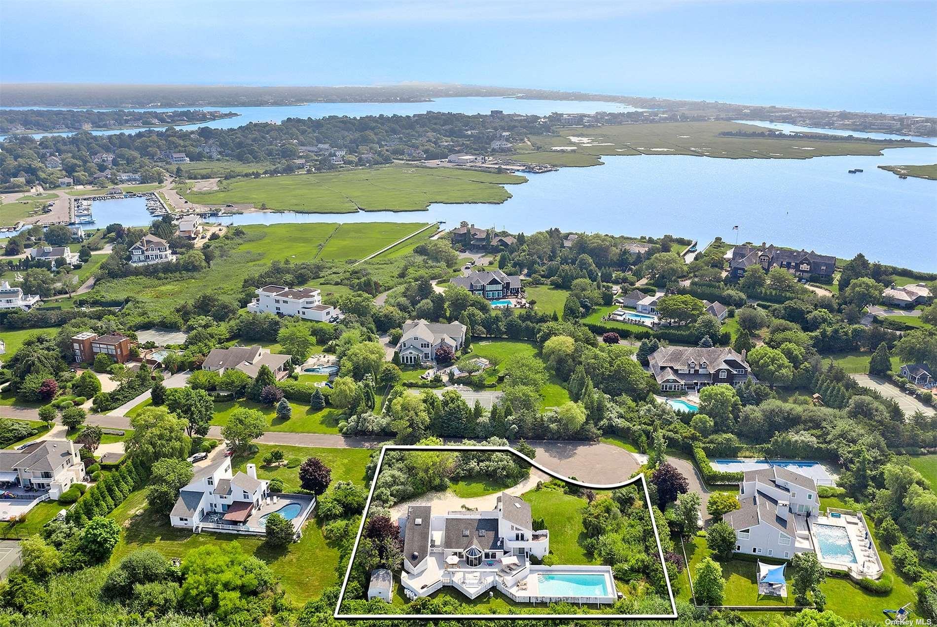 11 Watersedge Ct, Westhampton Beach, NY 11978