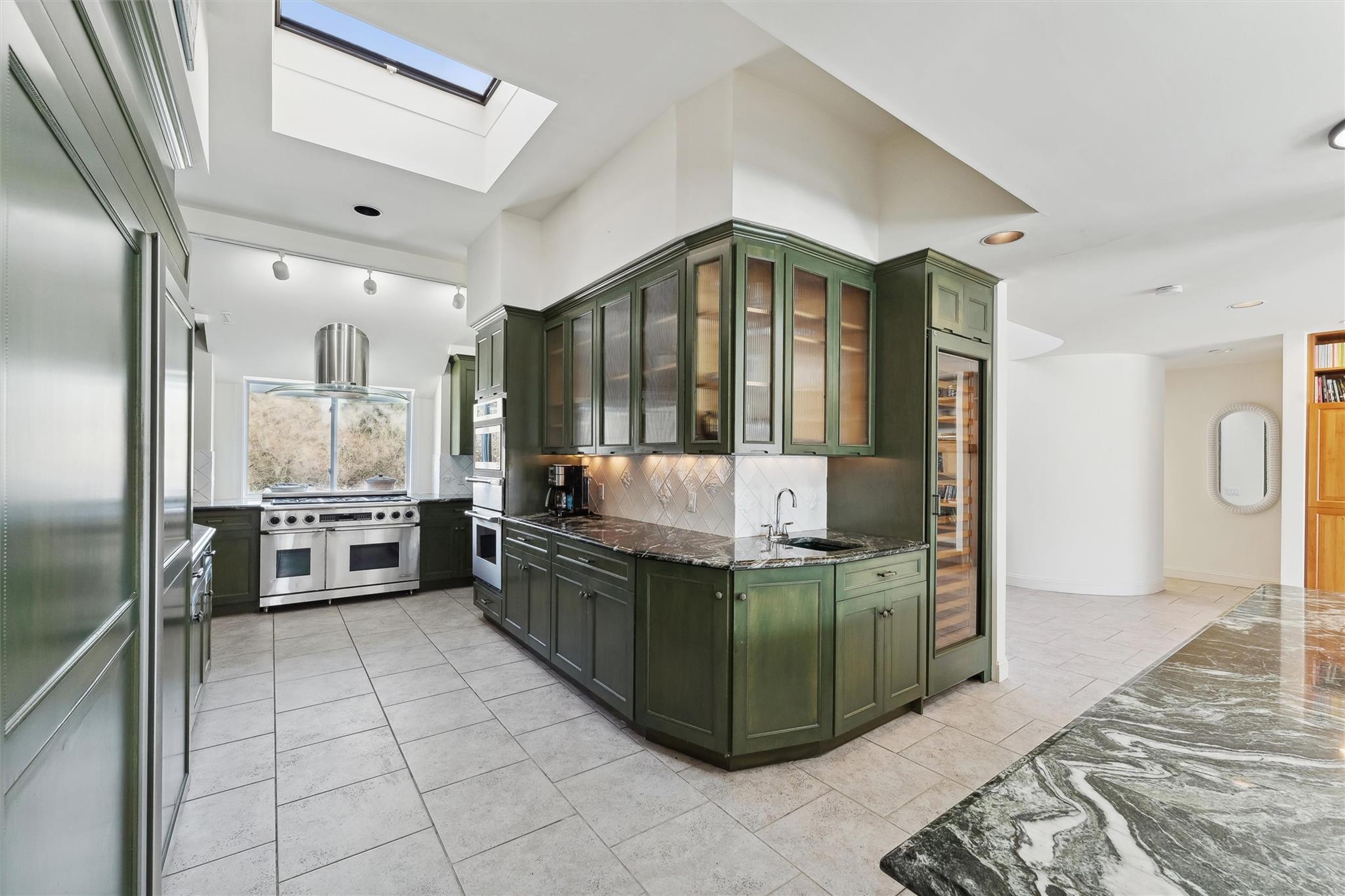 11 Watersedge Ct, Westhampton Beach, NY 11978