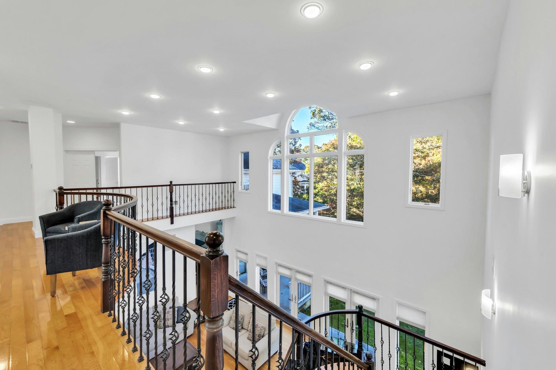 10 Bay Woods Drive, Hampton Bays, NY 11946