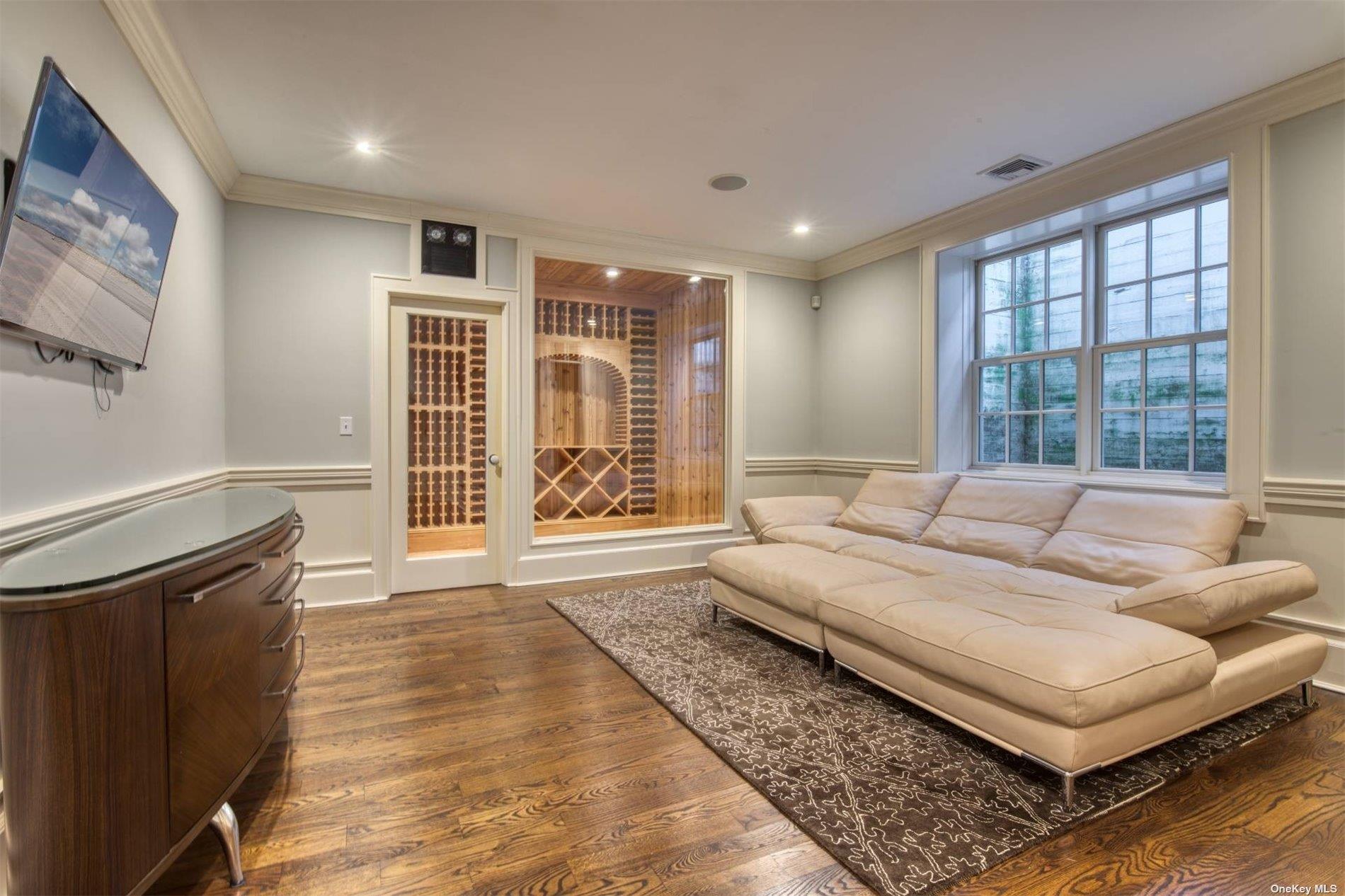 115 Toylsome Lane, Southampton, NY 11968