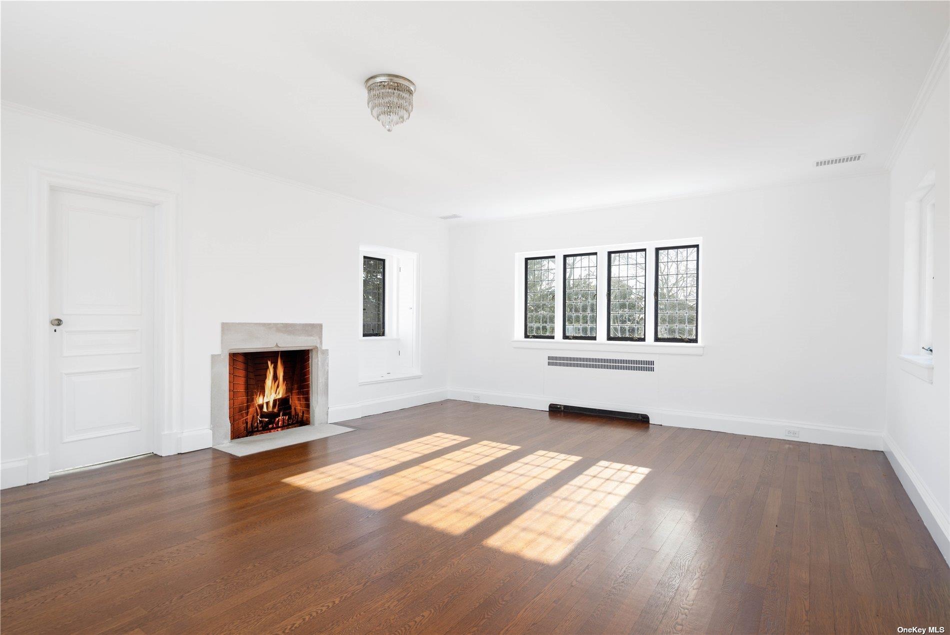 16 Tuthill Lane, Remsenburg, NY 11960