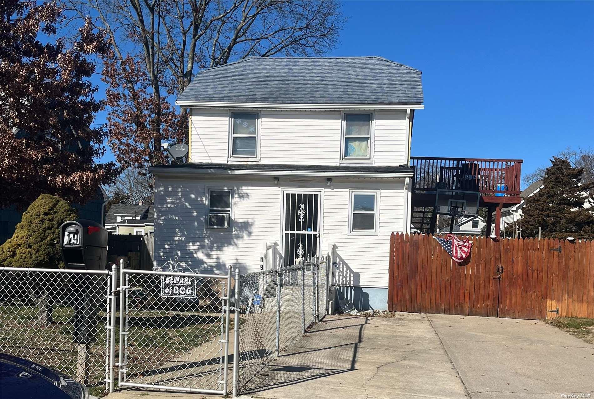 19 Joseph Street, Bay Shore, NY 11706