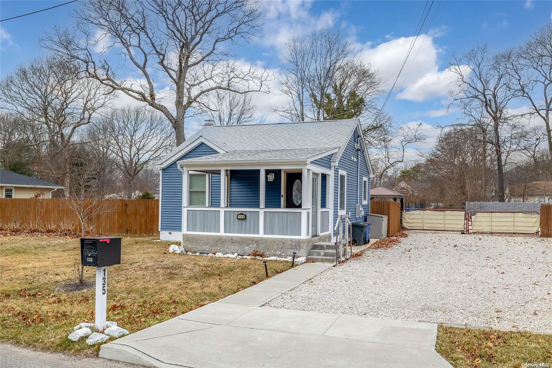 135 E Baybright Drive, Shirley, NY 11967