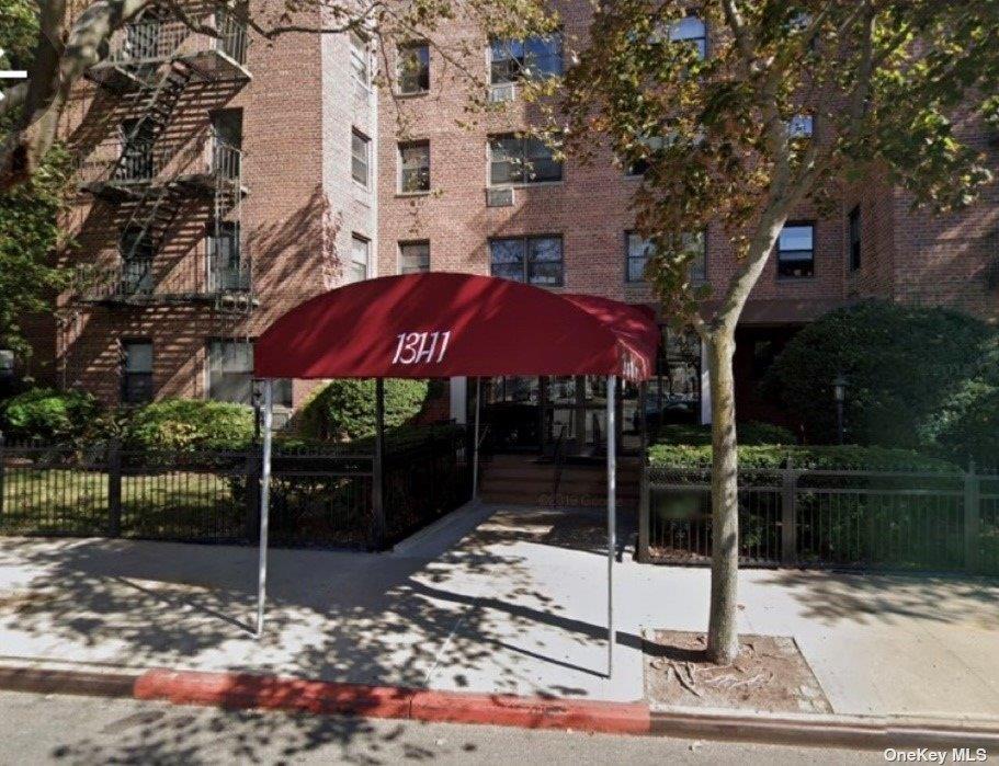 131-11 Kew Gardens Road # 2E, Kew Gardens, NY 11418