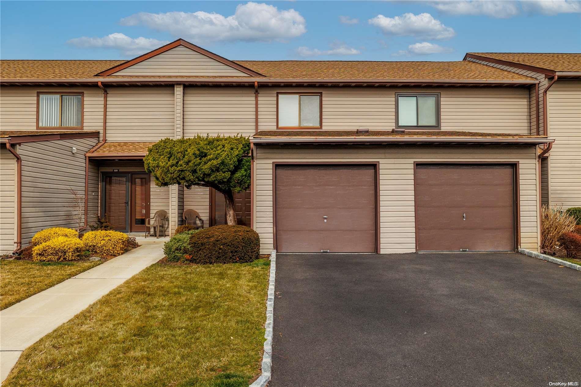 100 Daly Boulevard # 508, Oceanside, NY 11572