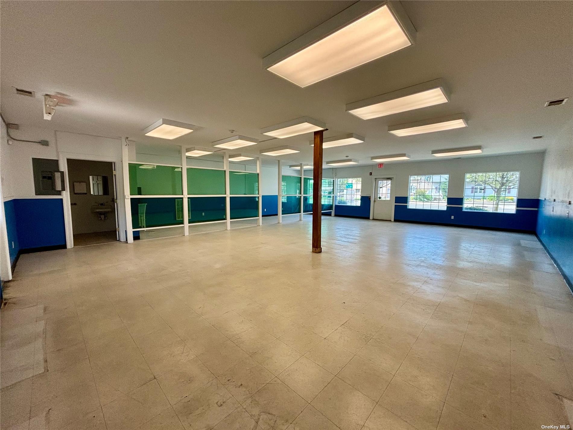 910 Montauk Highway, Shirley, NY 11967