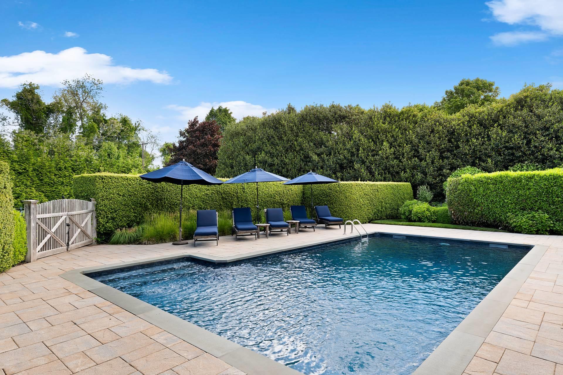 98 Pelham Street, Southampton, NY 11968