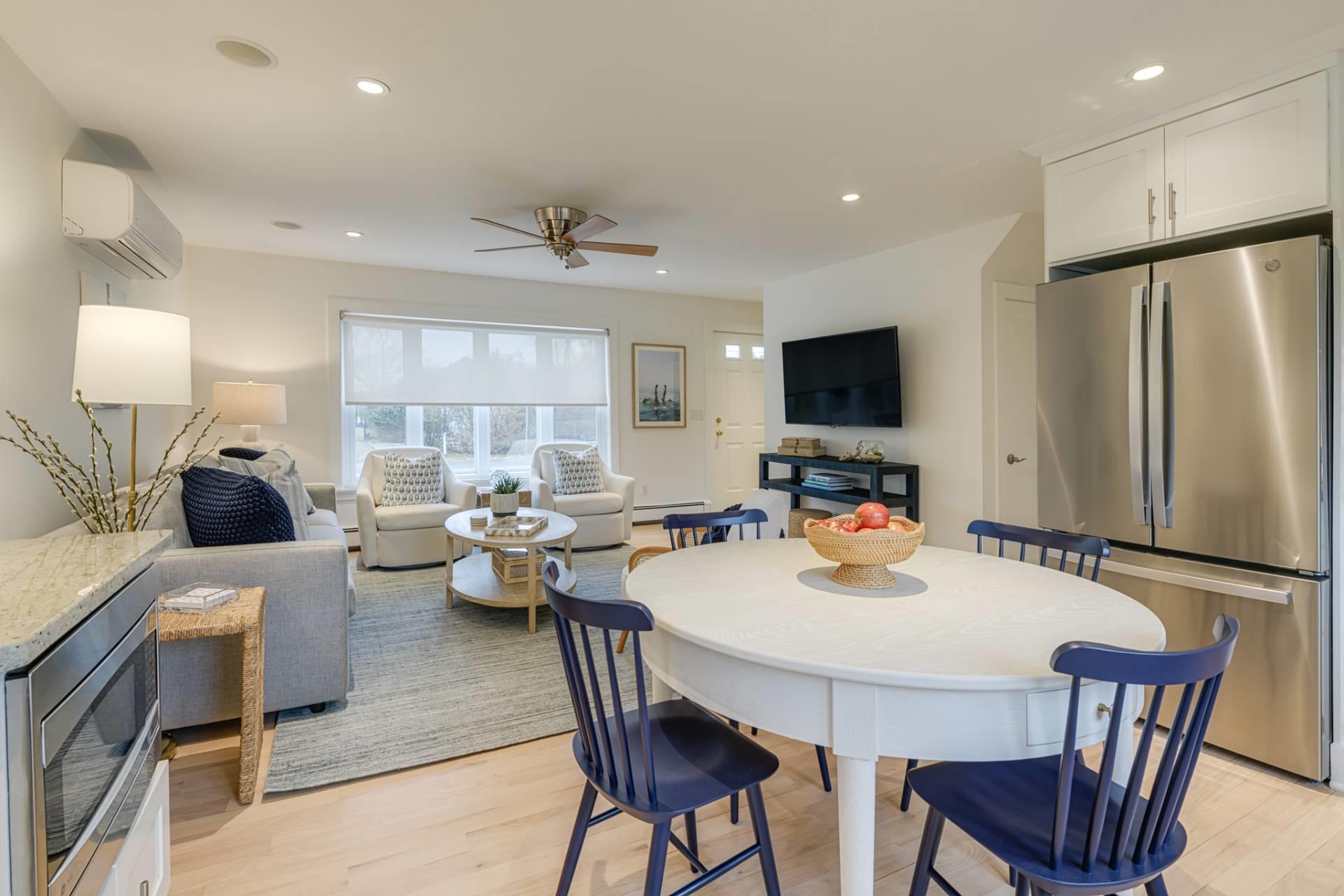 98 Pelham Street, Southampton, NY 11968