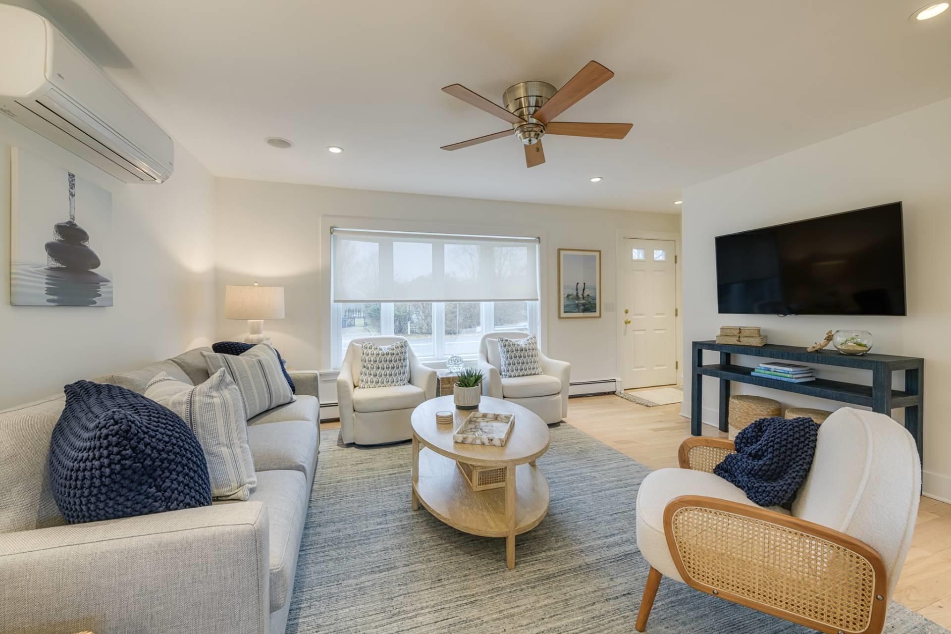 98 Pelham Street, Southampton, NY 11968