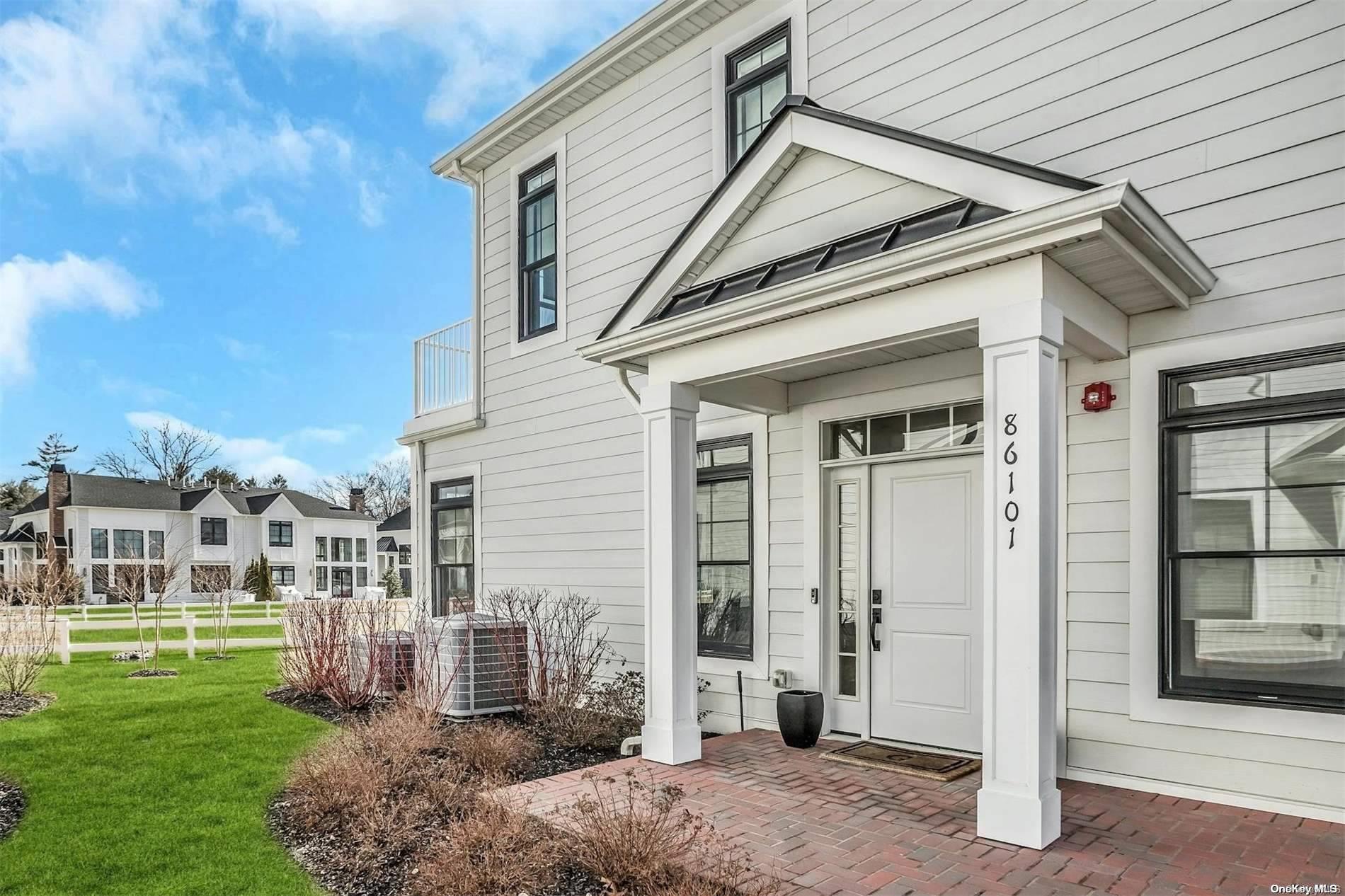 86101 Spruce Pond Circle # 741, Plainview, NY 11803