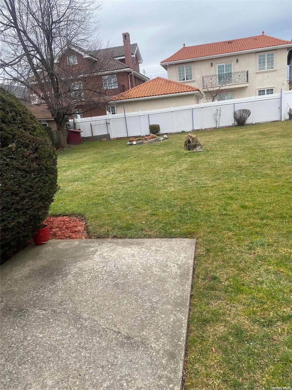 151-49 20th Road, Whitestone, NY 11357